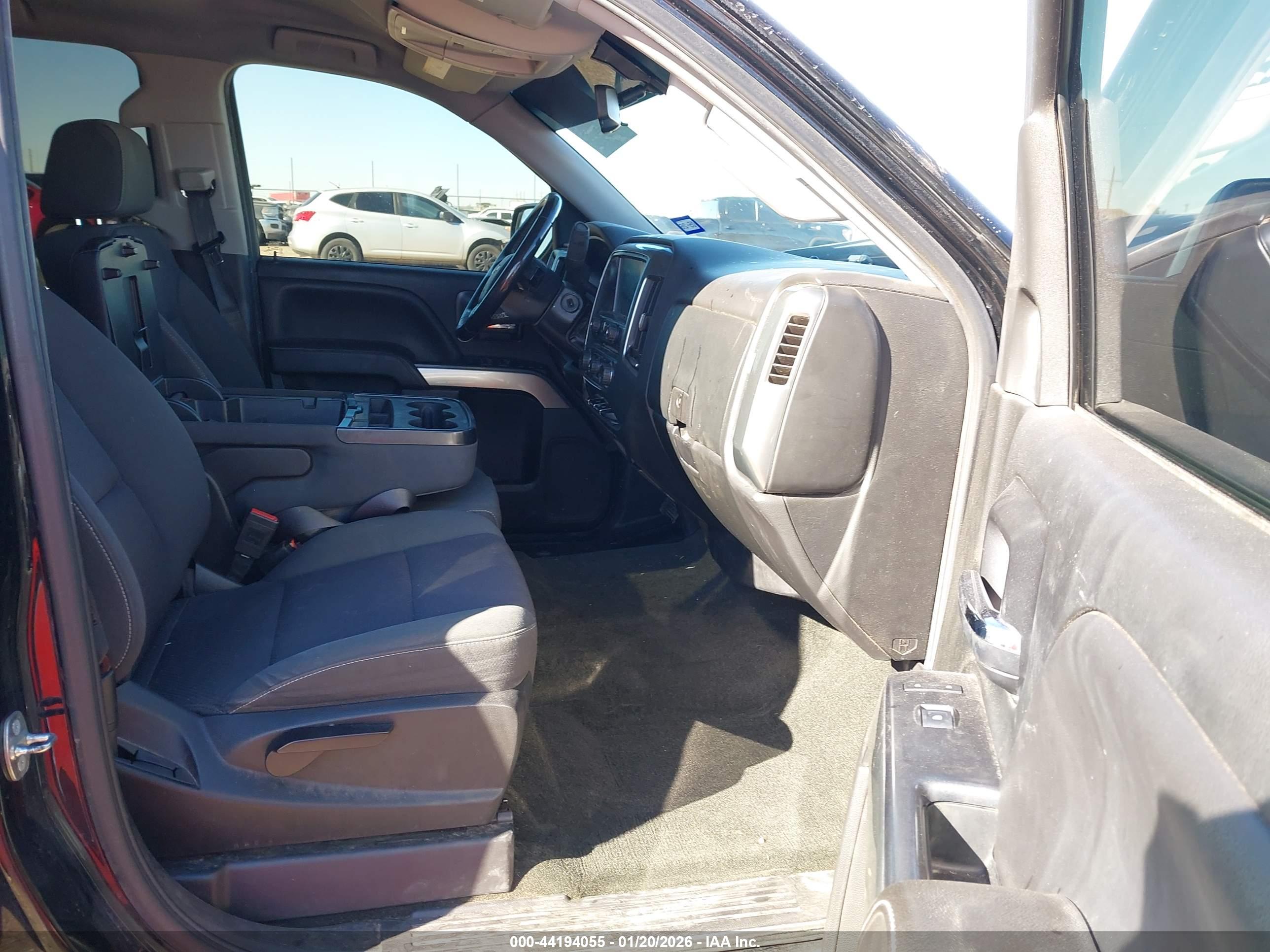 CHEVROLET SILVERADO image 5