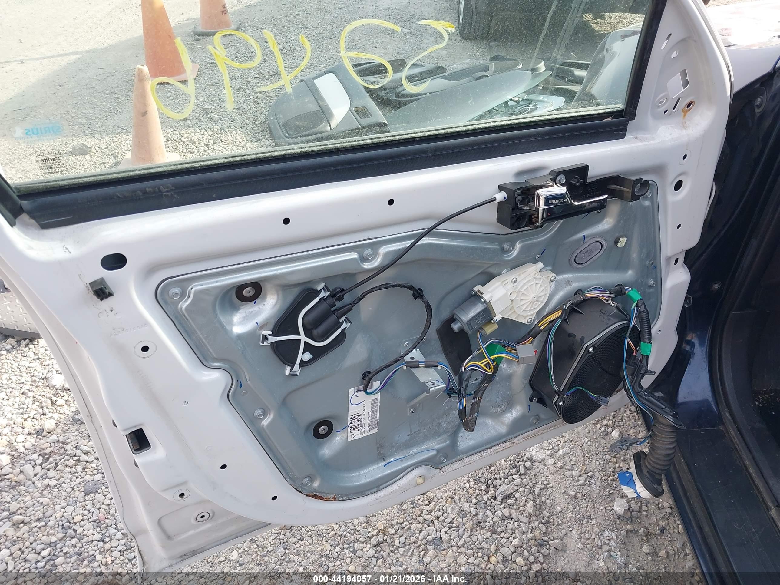 FORD FUSION image 6