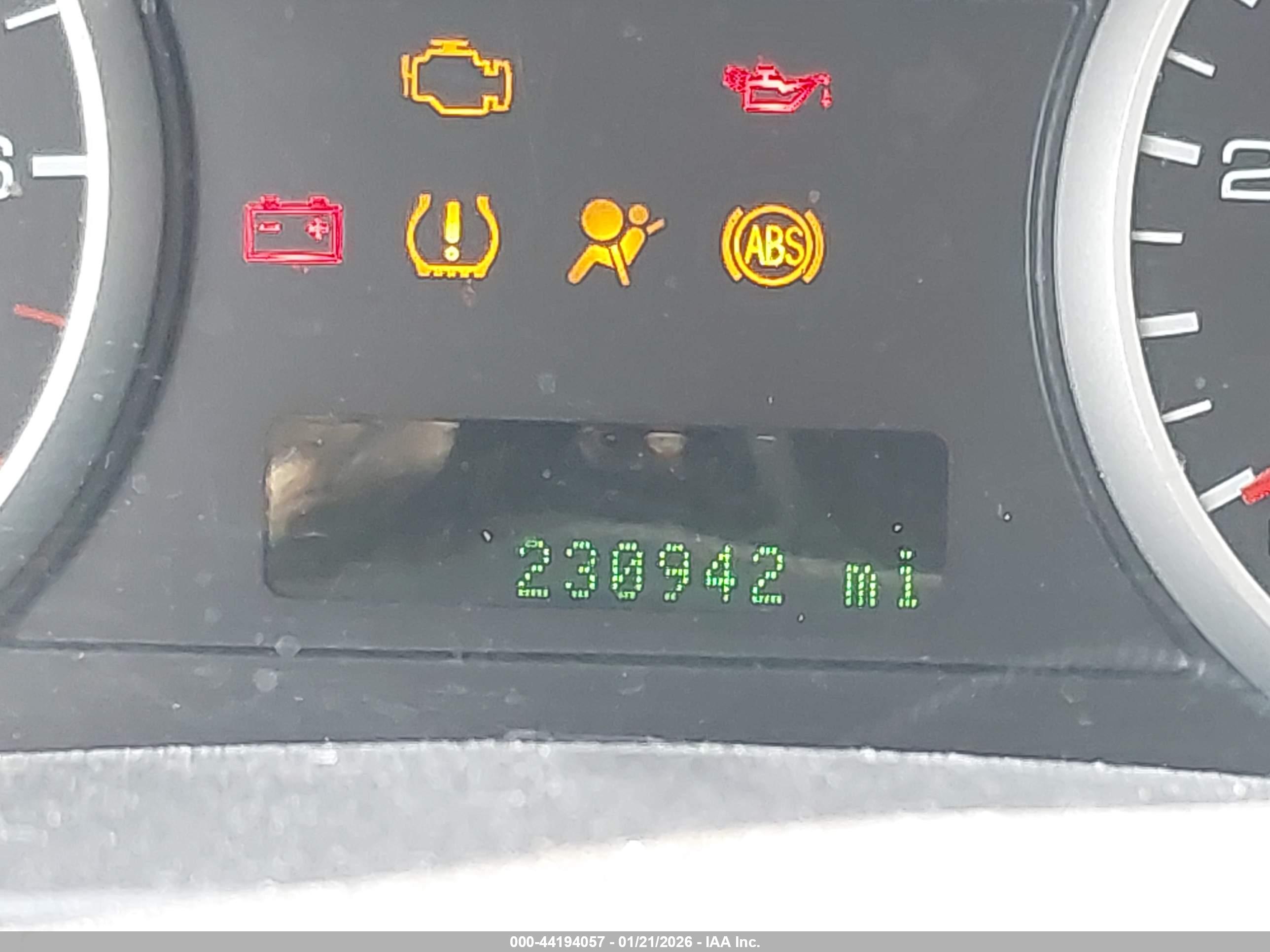 FORD FUSION image 7