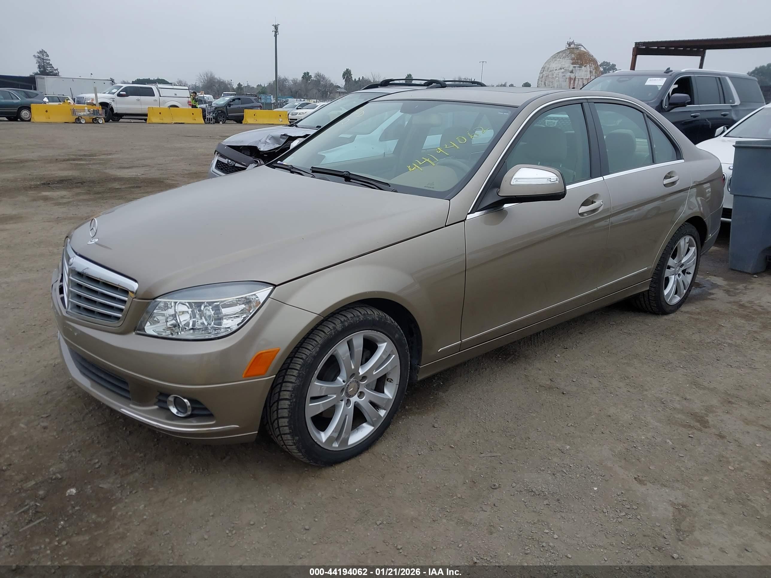 MERCEDES-BENZ C image 2