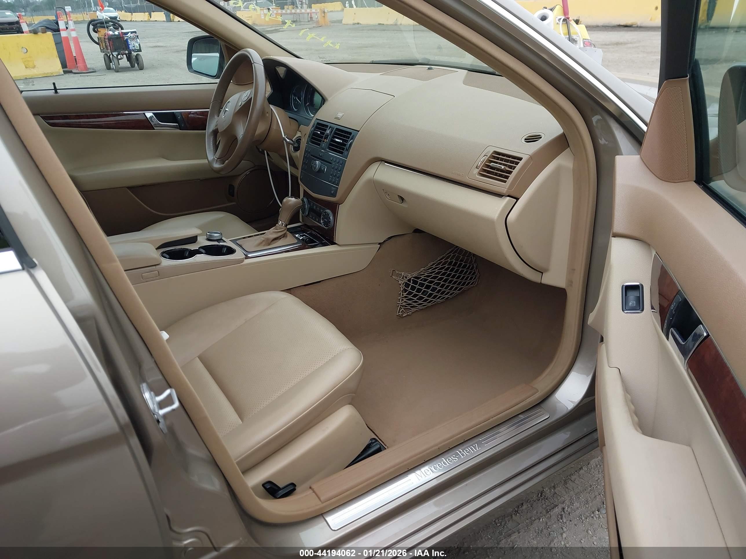 MERCEDES-BENZ C image 5