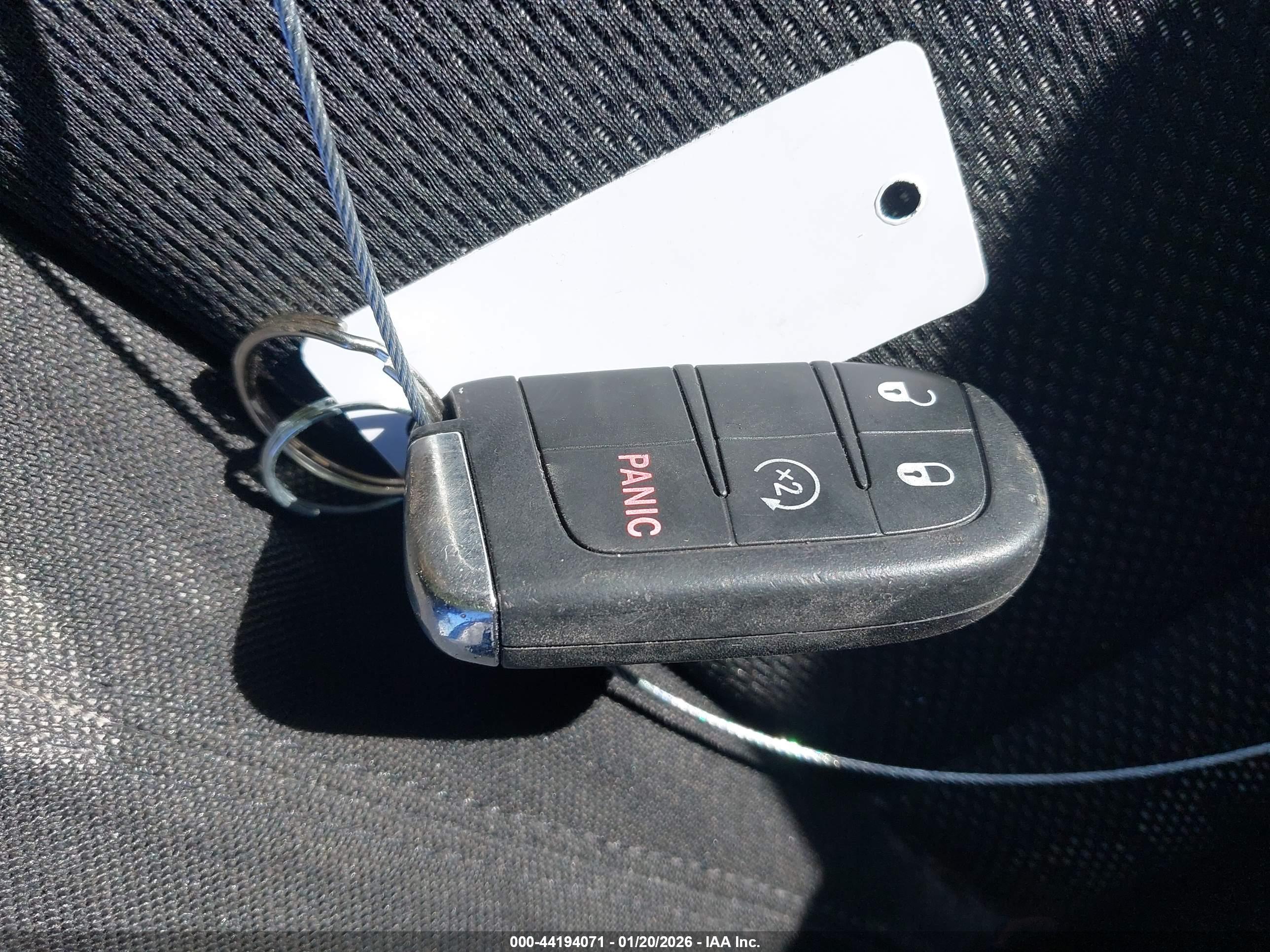 JEEP RENEGADE image 11