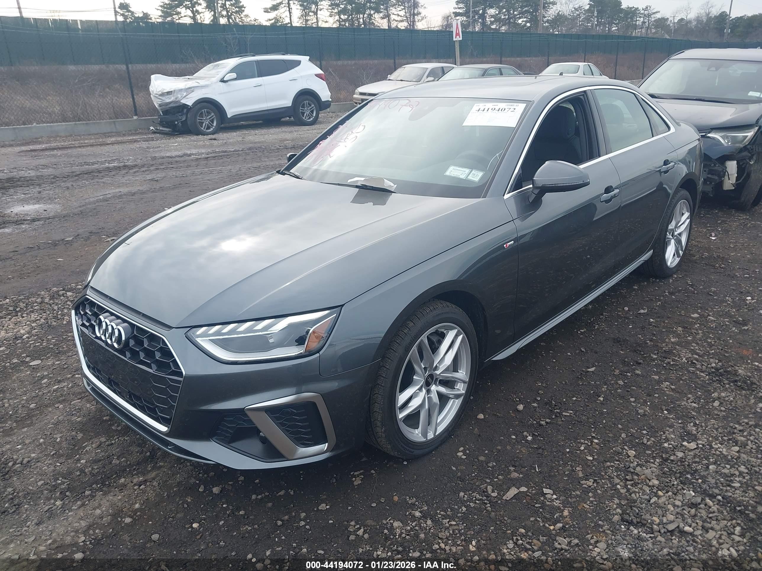 AUDI A4 image 2