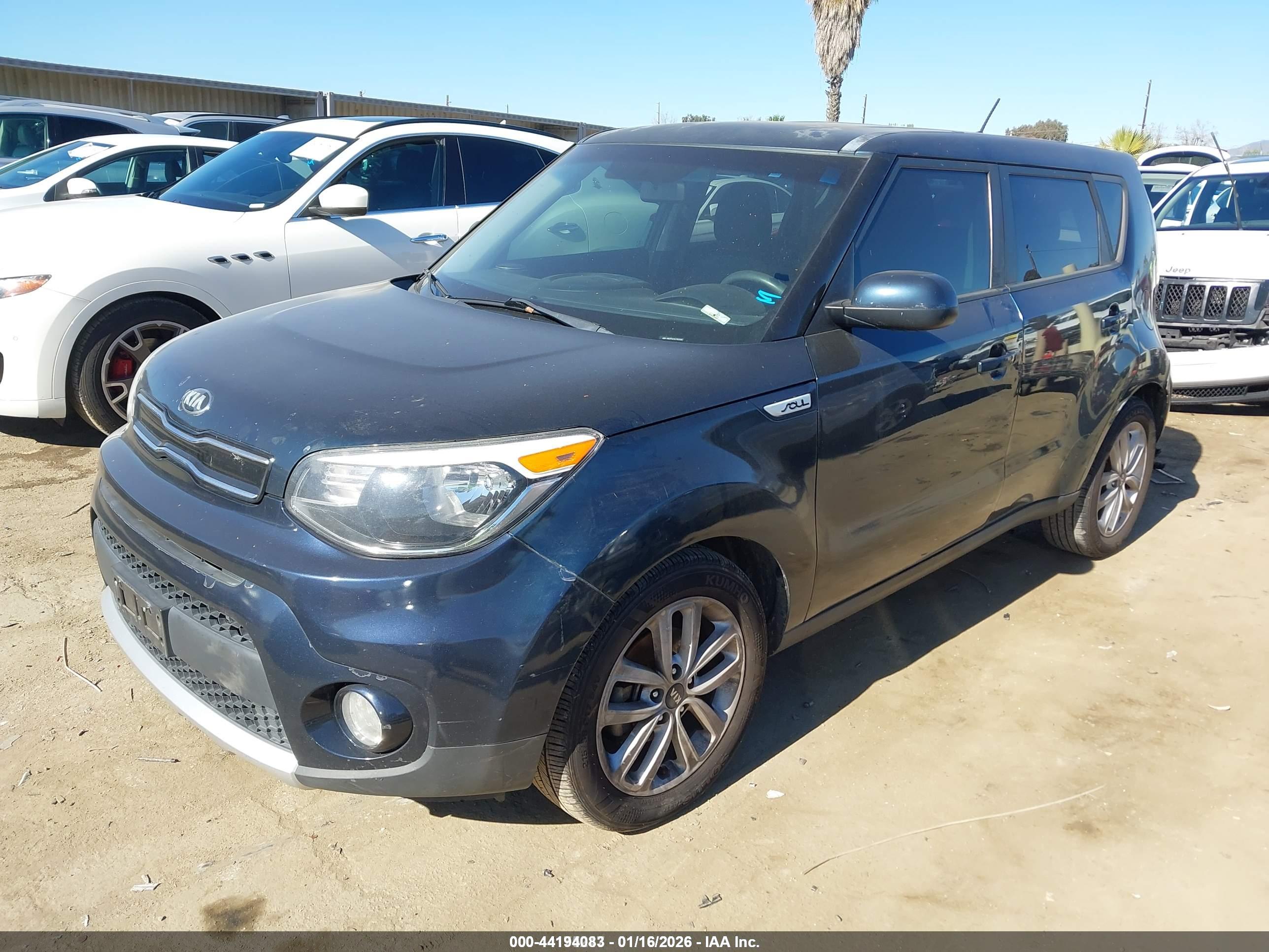 KIA SOUL image 2