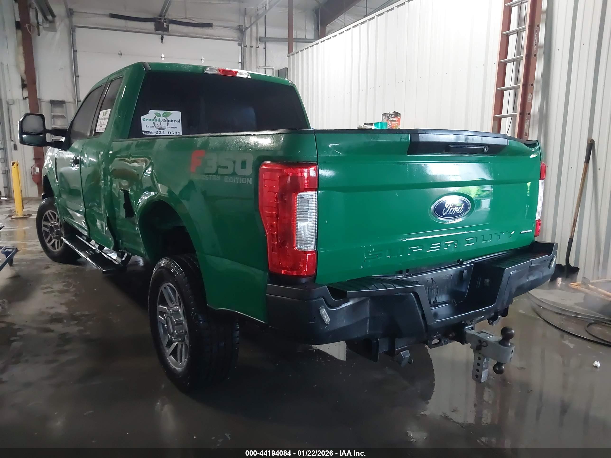 FORD F-350 image 3