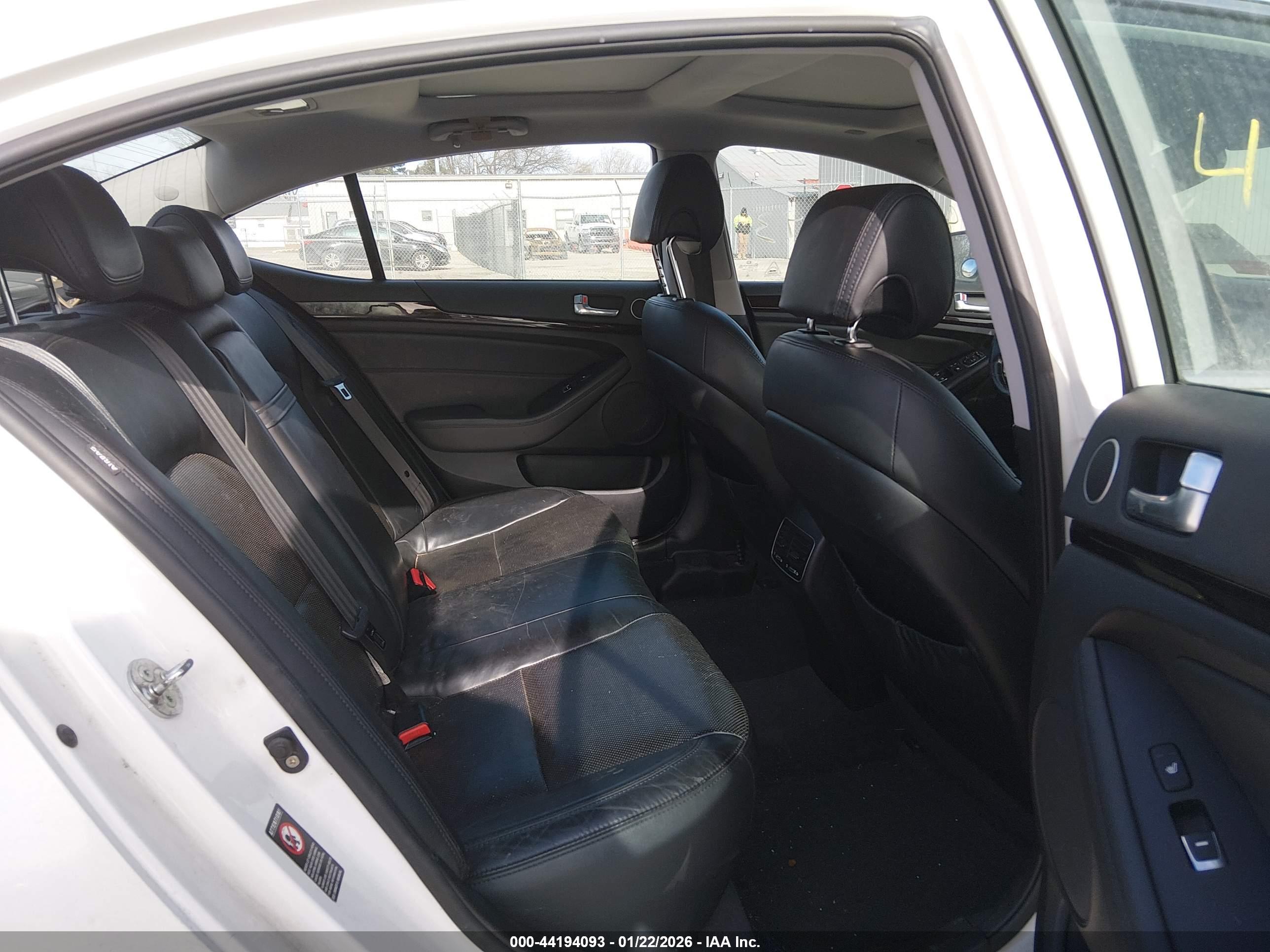 KIA CADENZA image 8