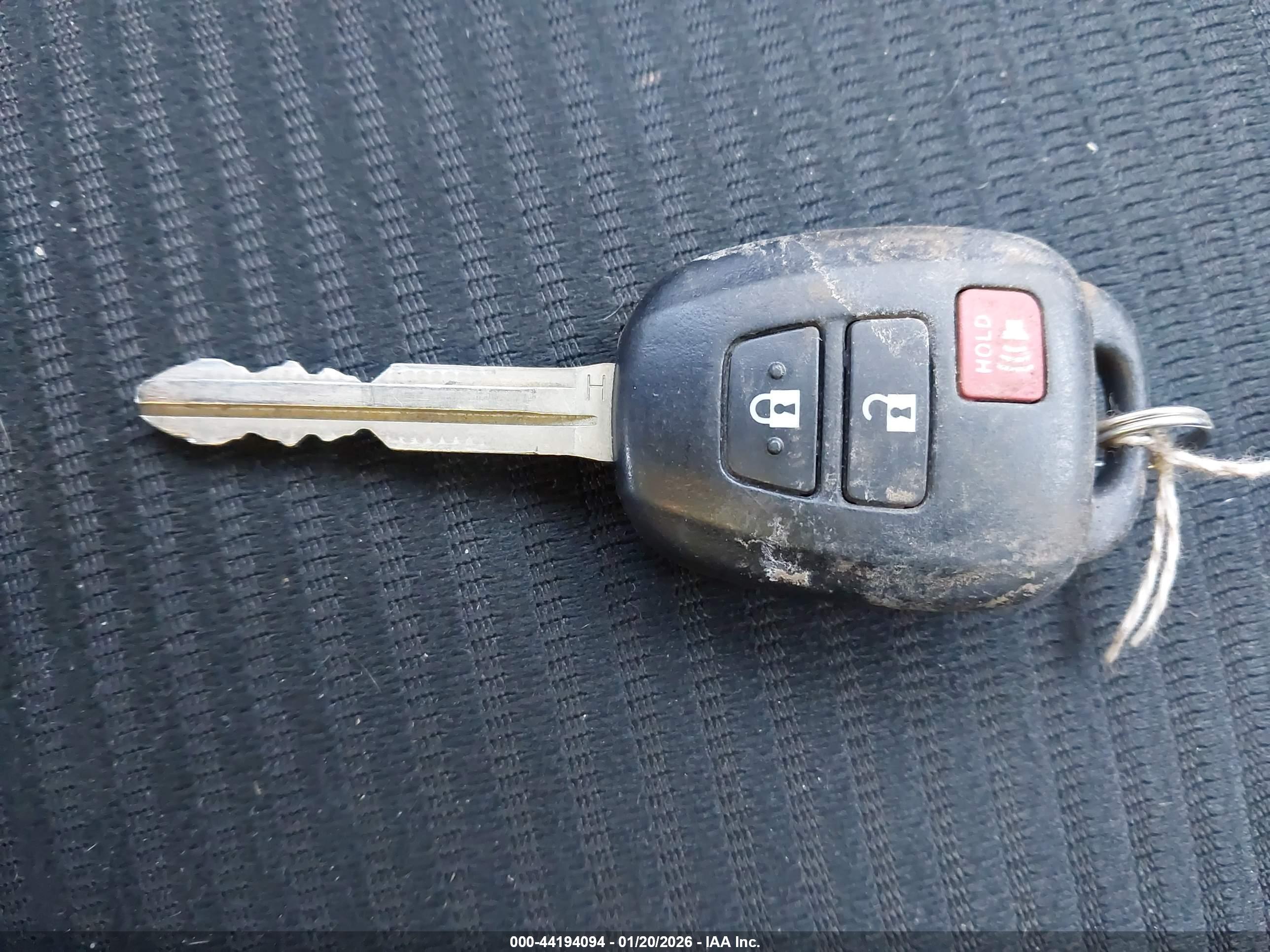 TOYOTA RAV4 image 11