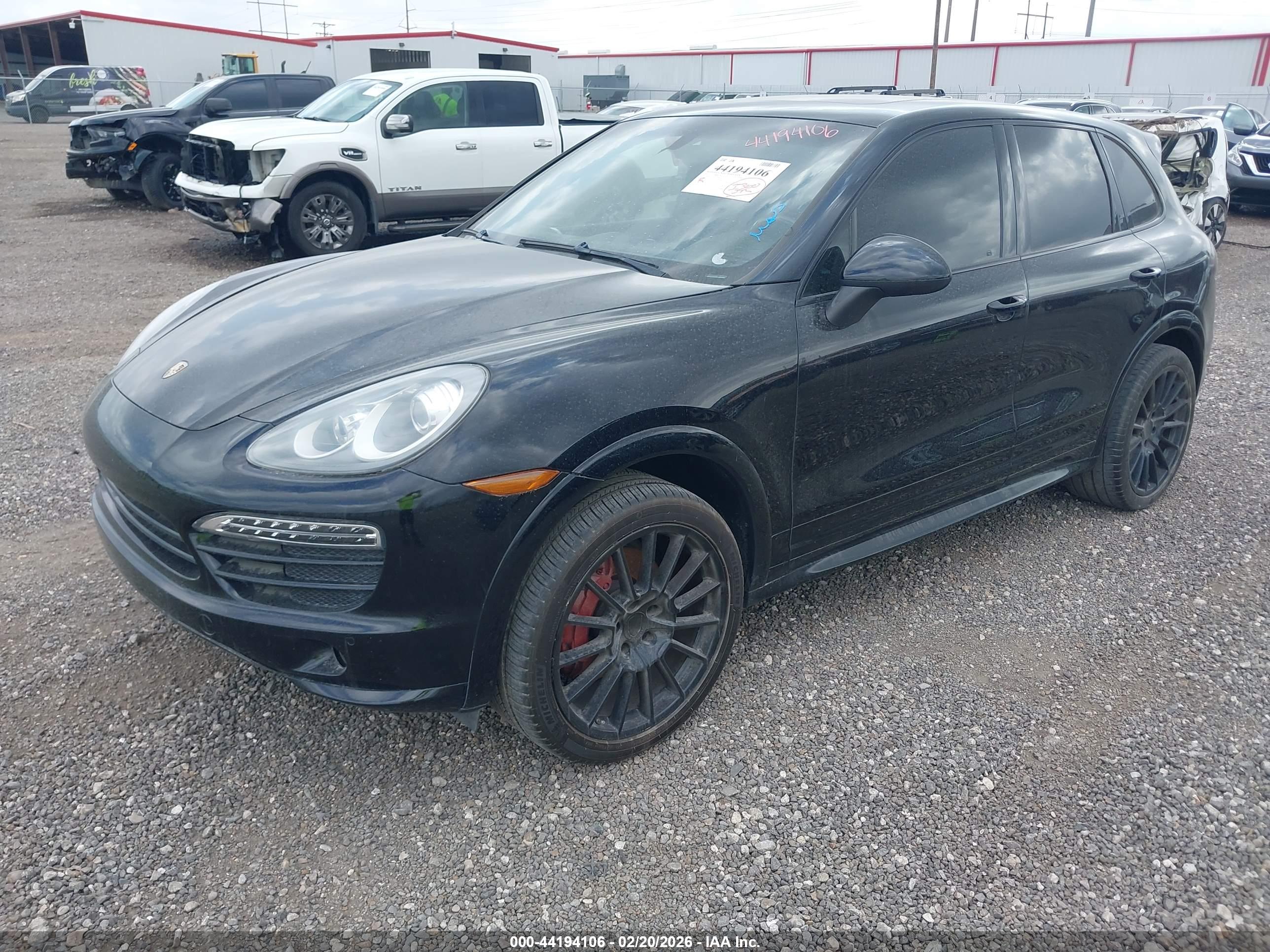 PORSCHE CAYENNE image 2