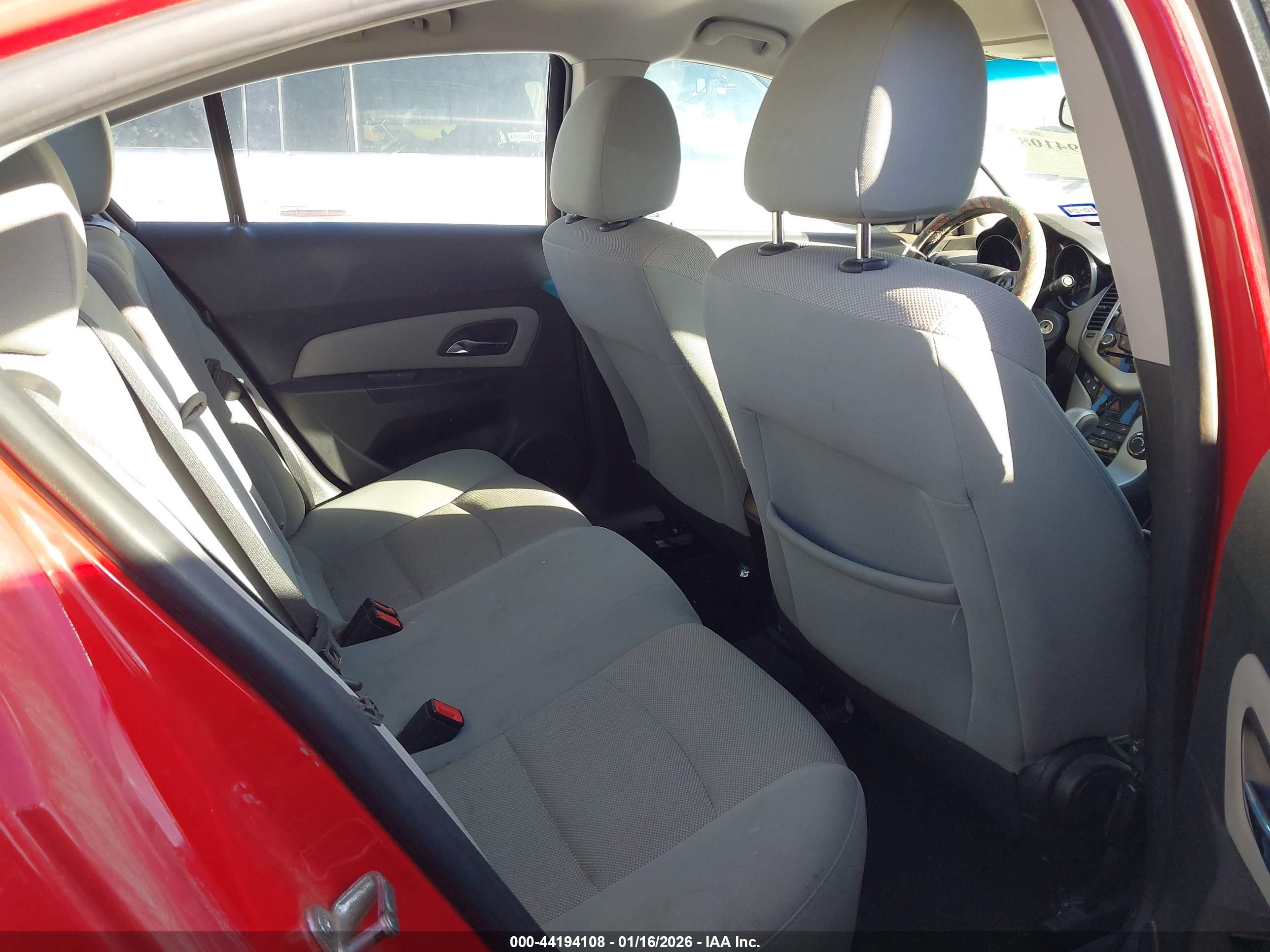 CHEVROLET CRUZE image 8