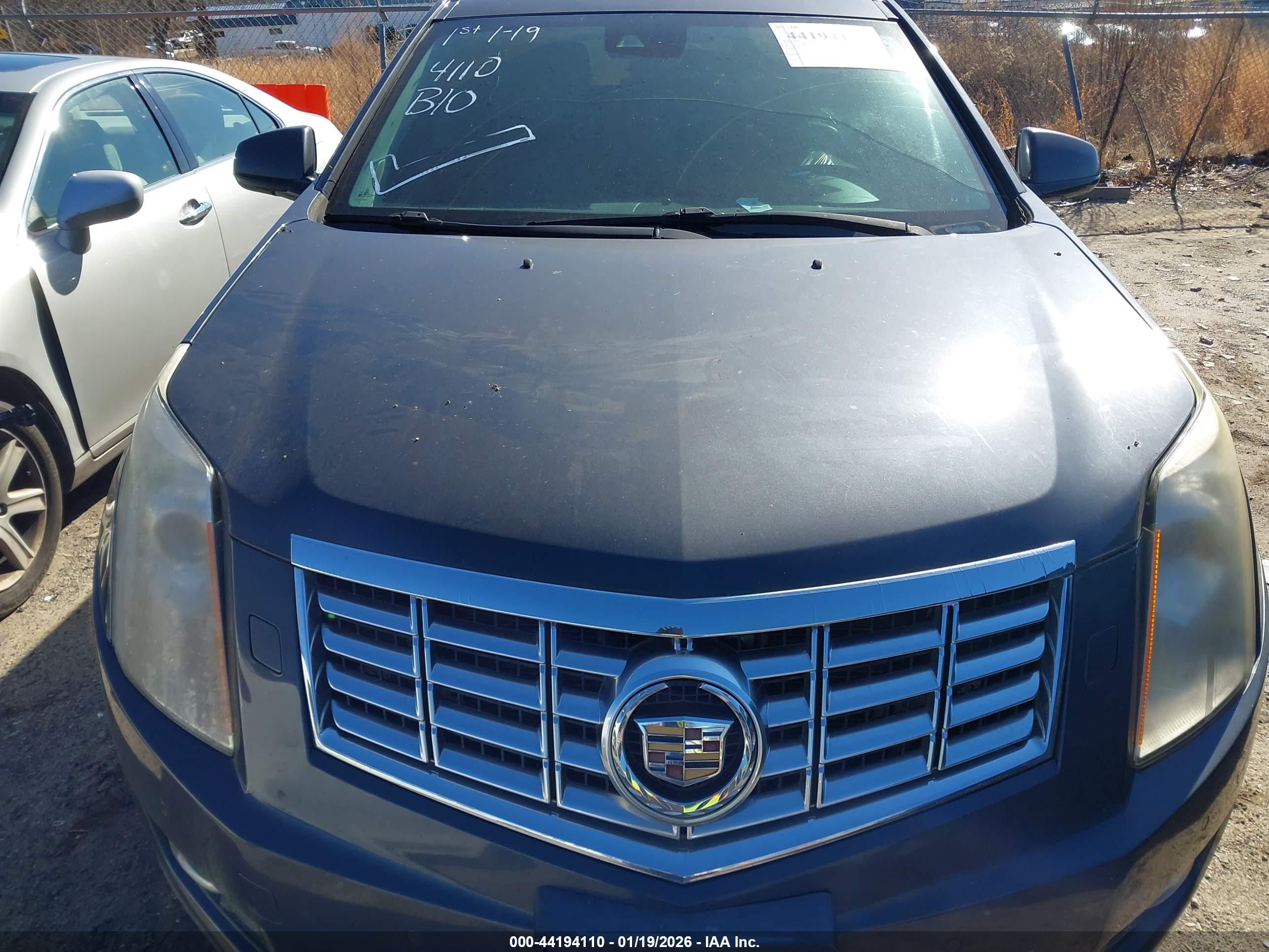 CADILLAC SRX image 10