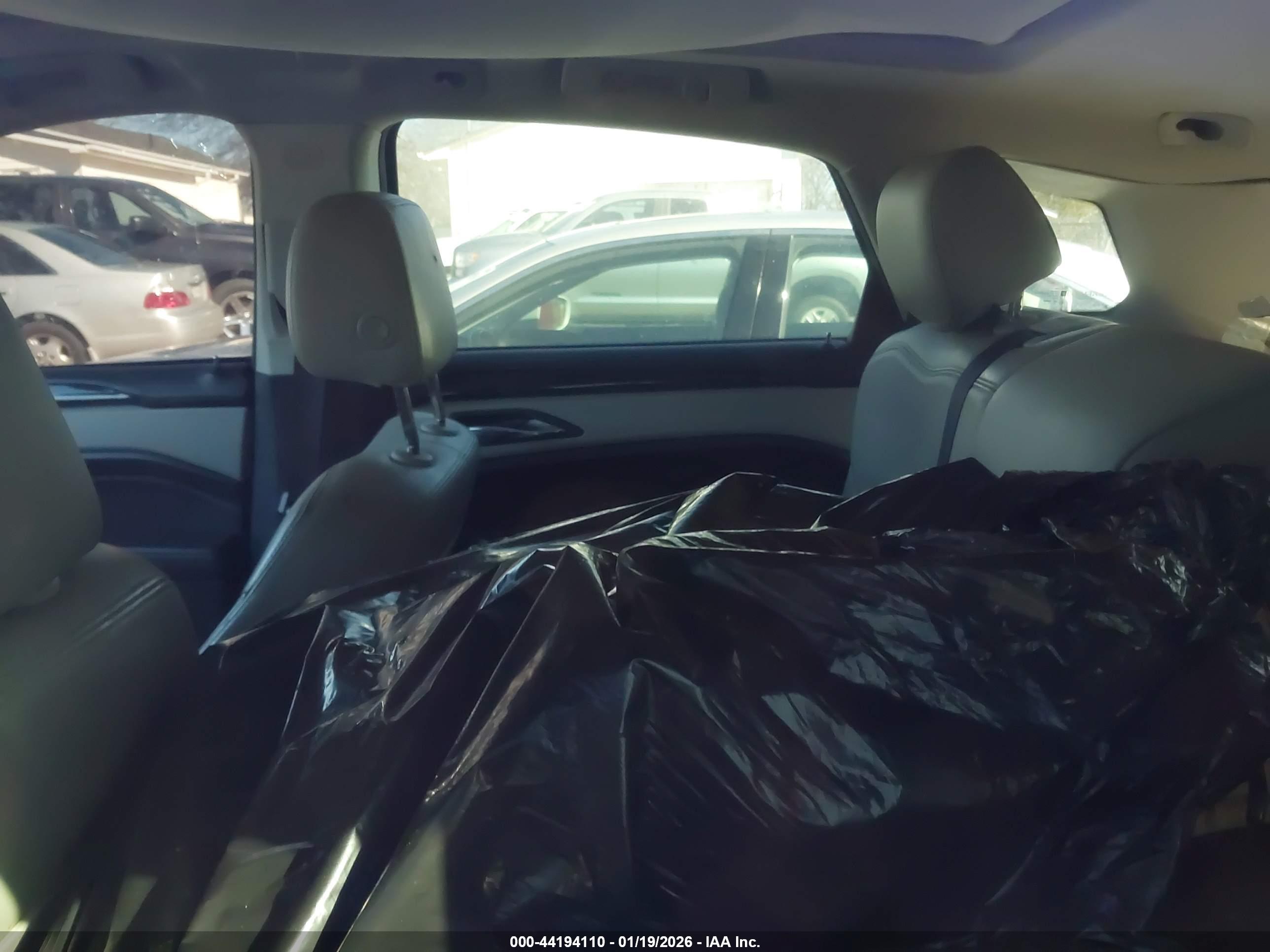 CADILLAC SRX image 8