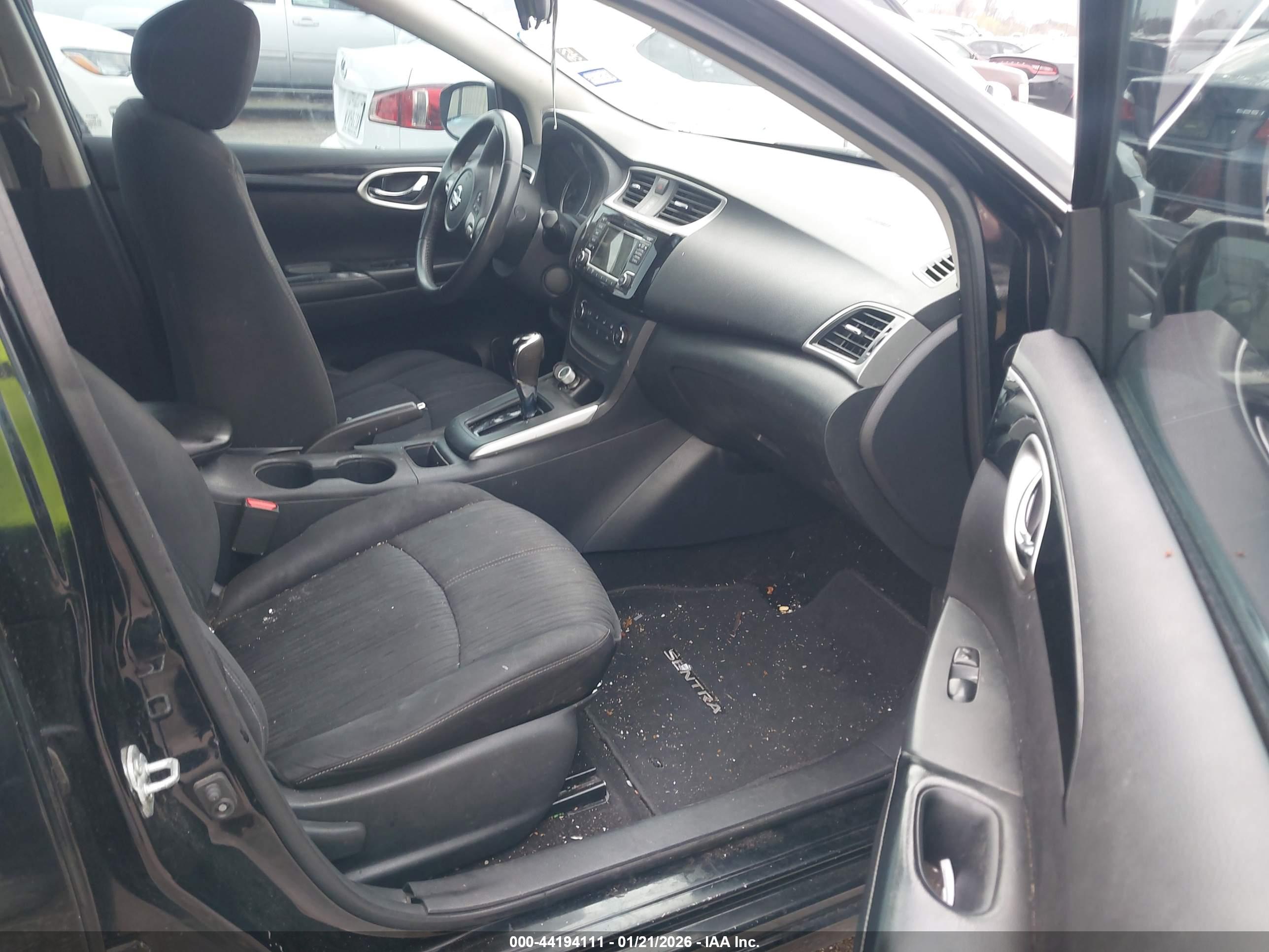 NISSAN SENTRA image 5