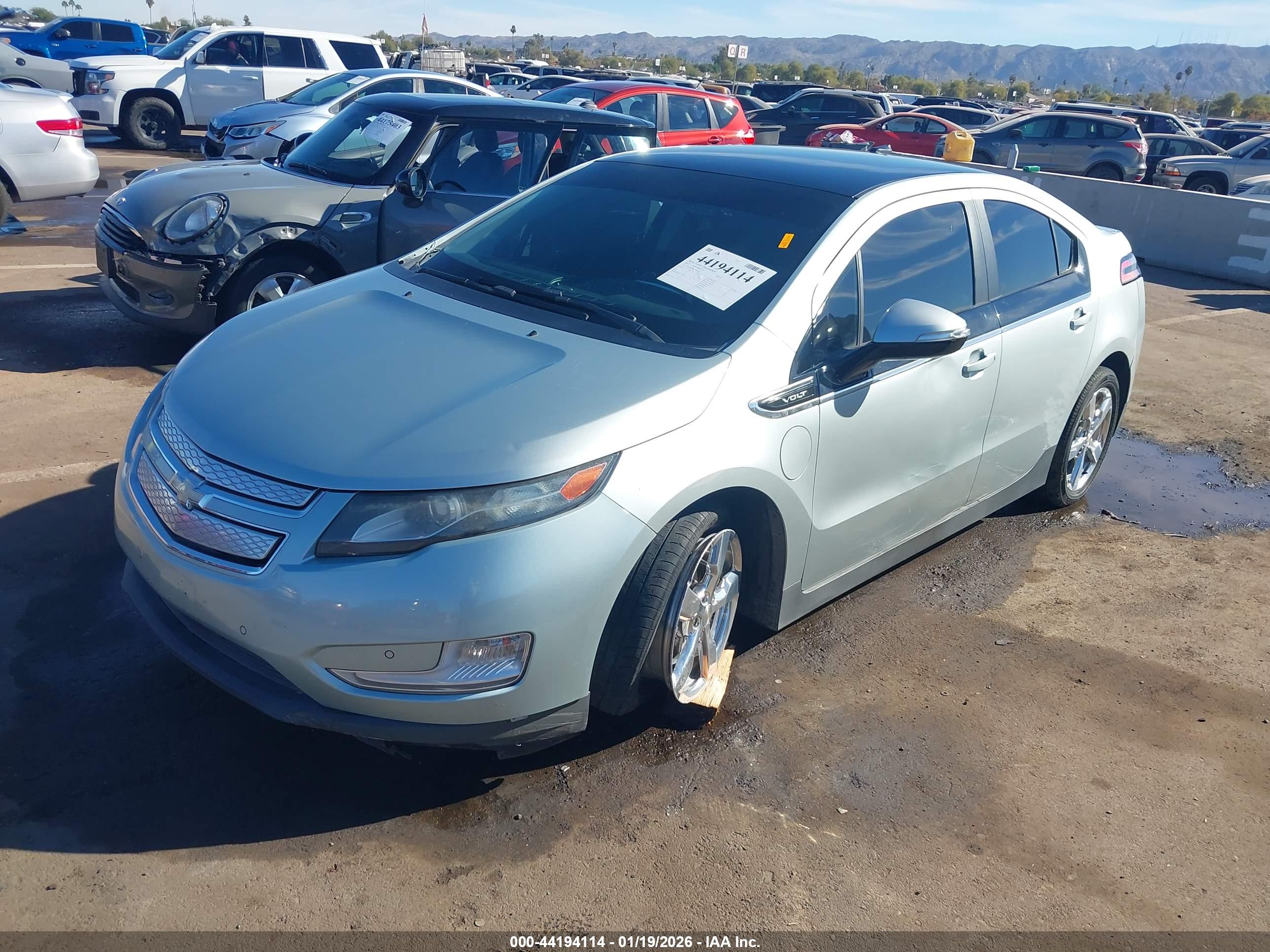 CHEVROLET VOLT image 2