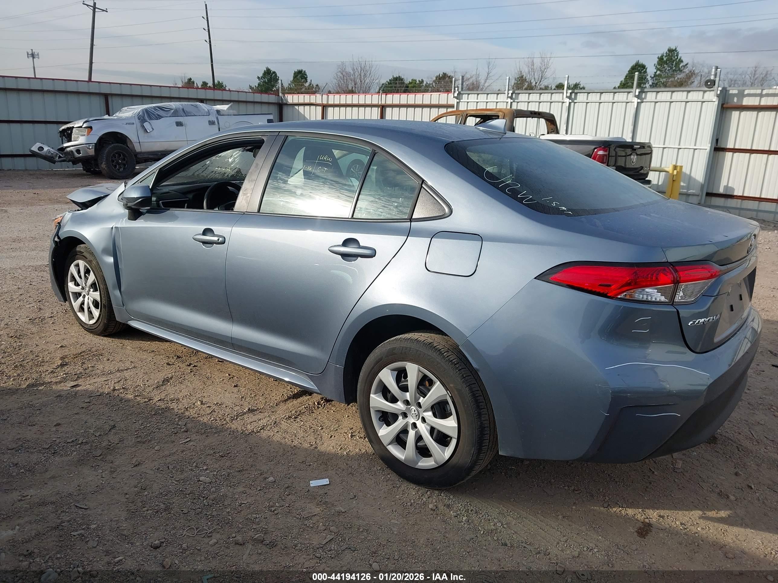 TOYOTA COROLLA image 3