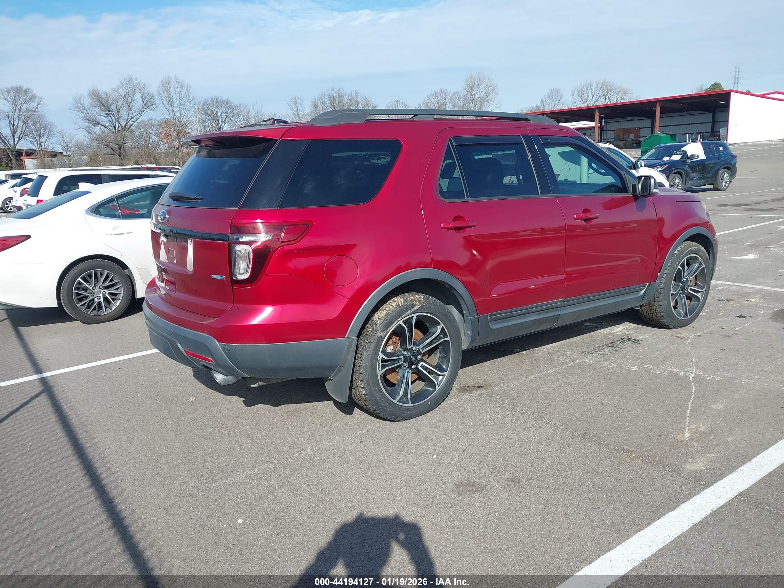 FORD EXPLORER image 4