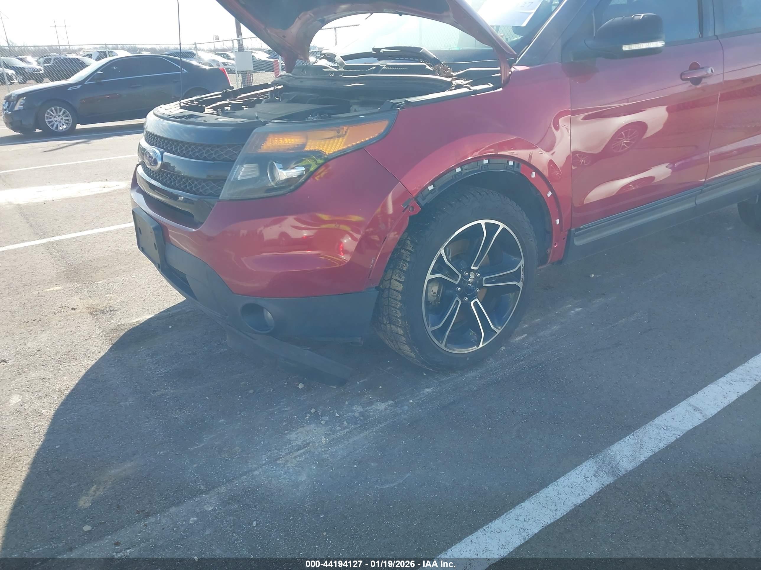 FORD EXPLORER image 6