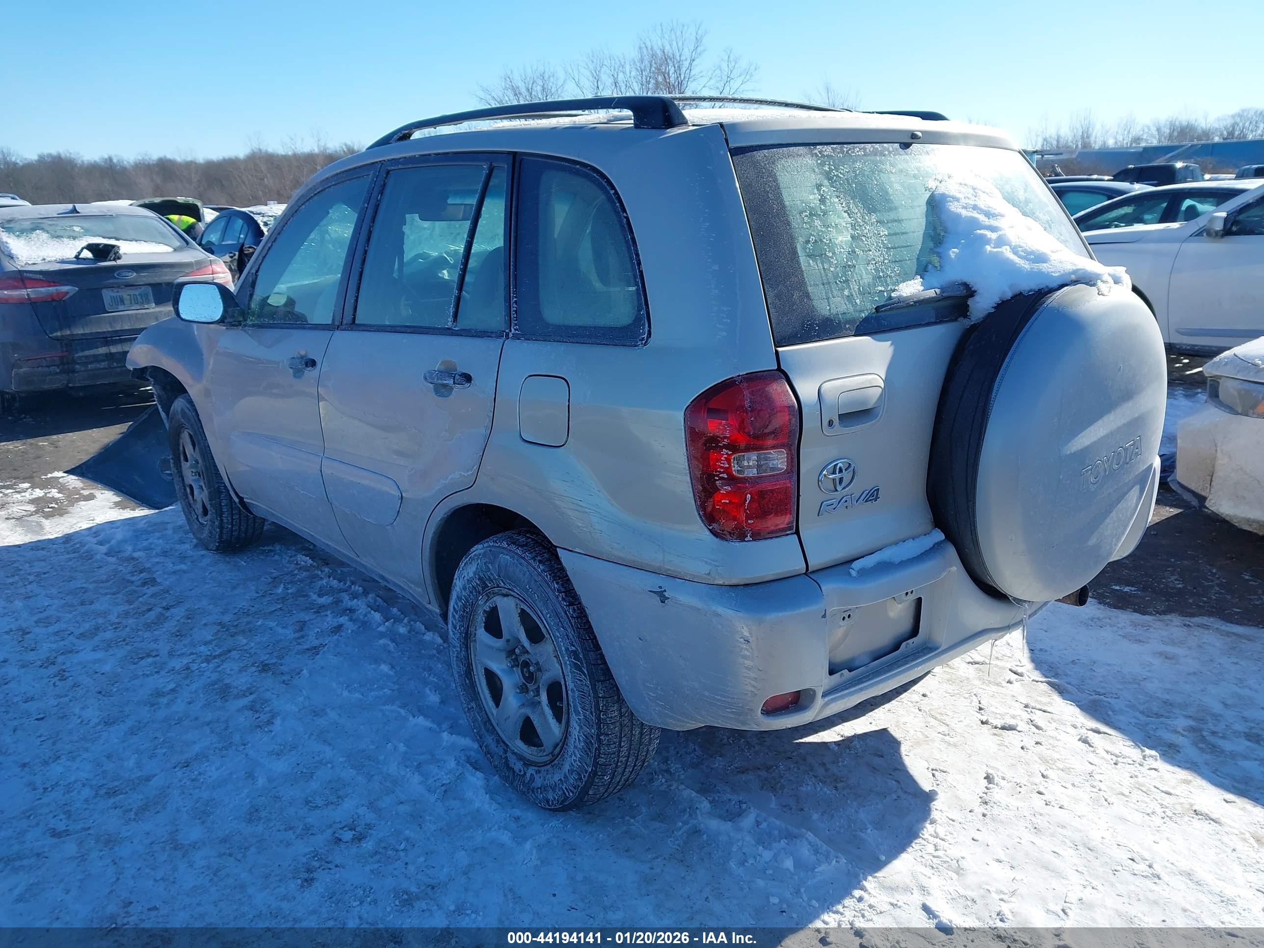 TOYOTA RAV4 image 3