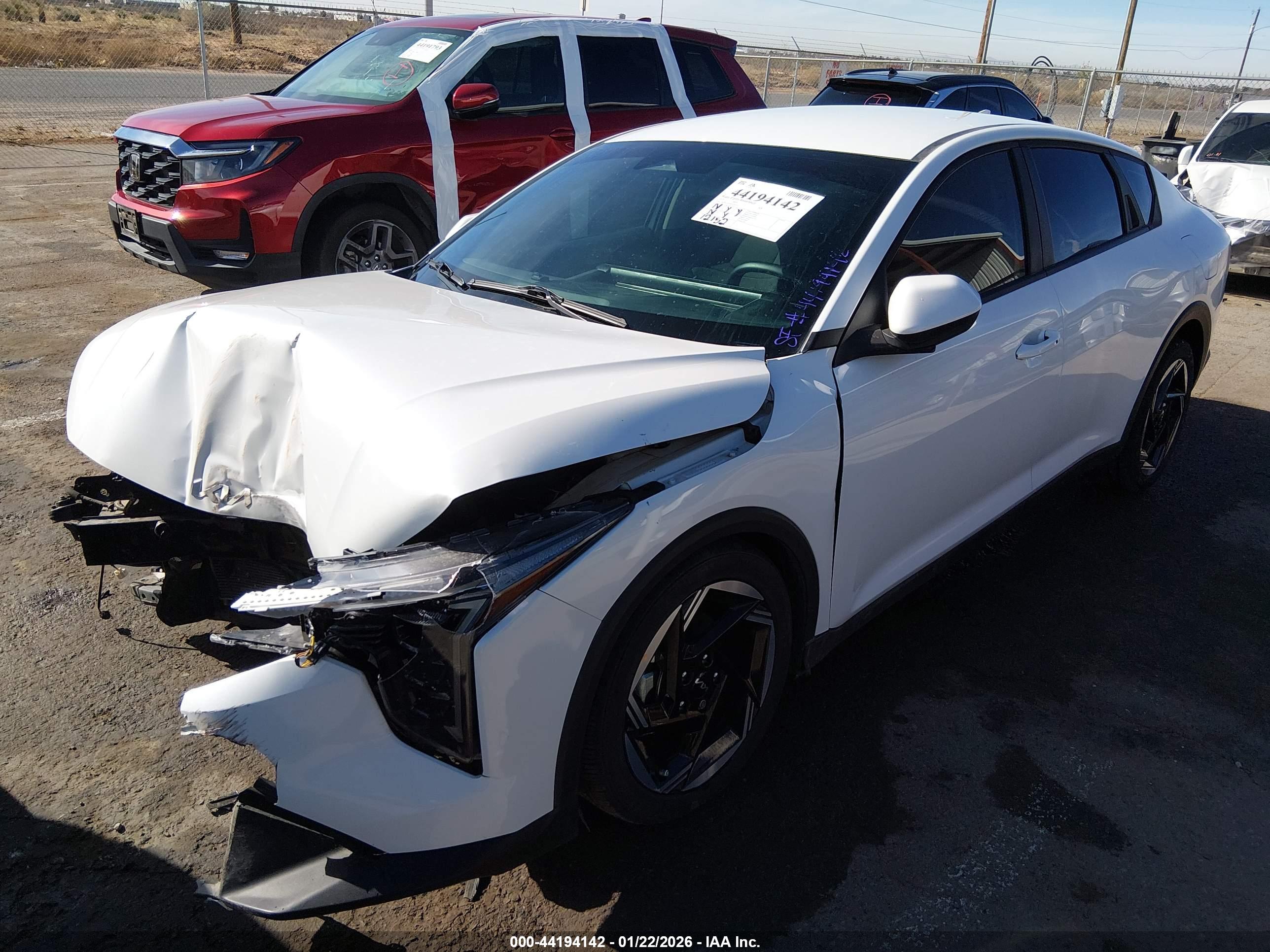 KIA K4 image 2