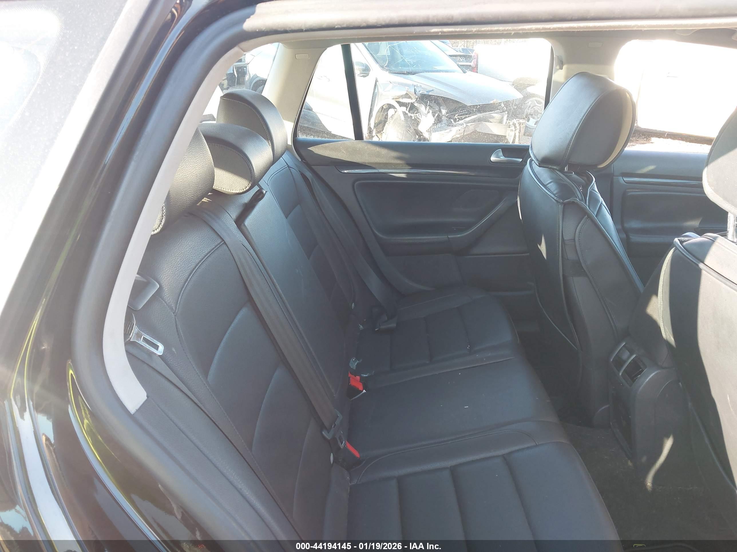 VOLKSWAGEN JETTA image 8