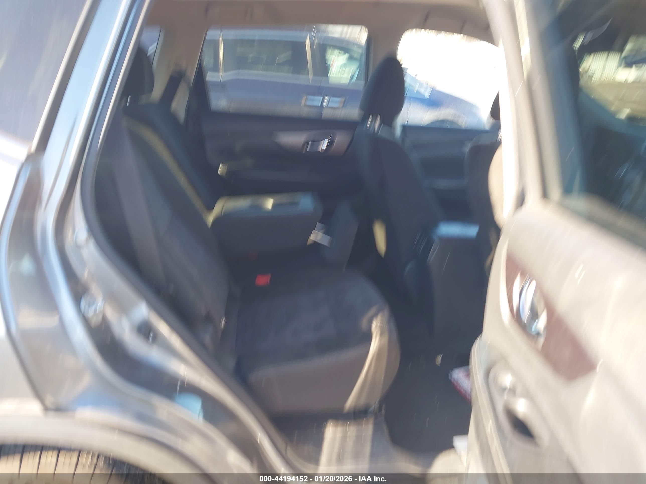 NISSAN ROGUE image 8