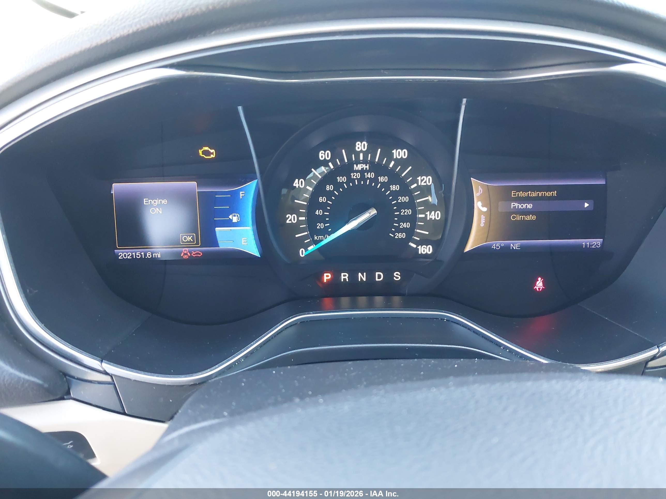 FORD FUSION image 7