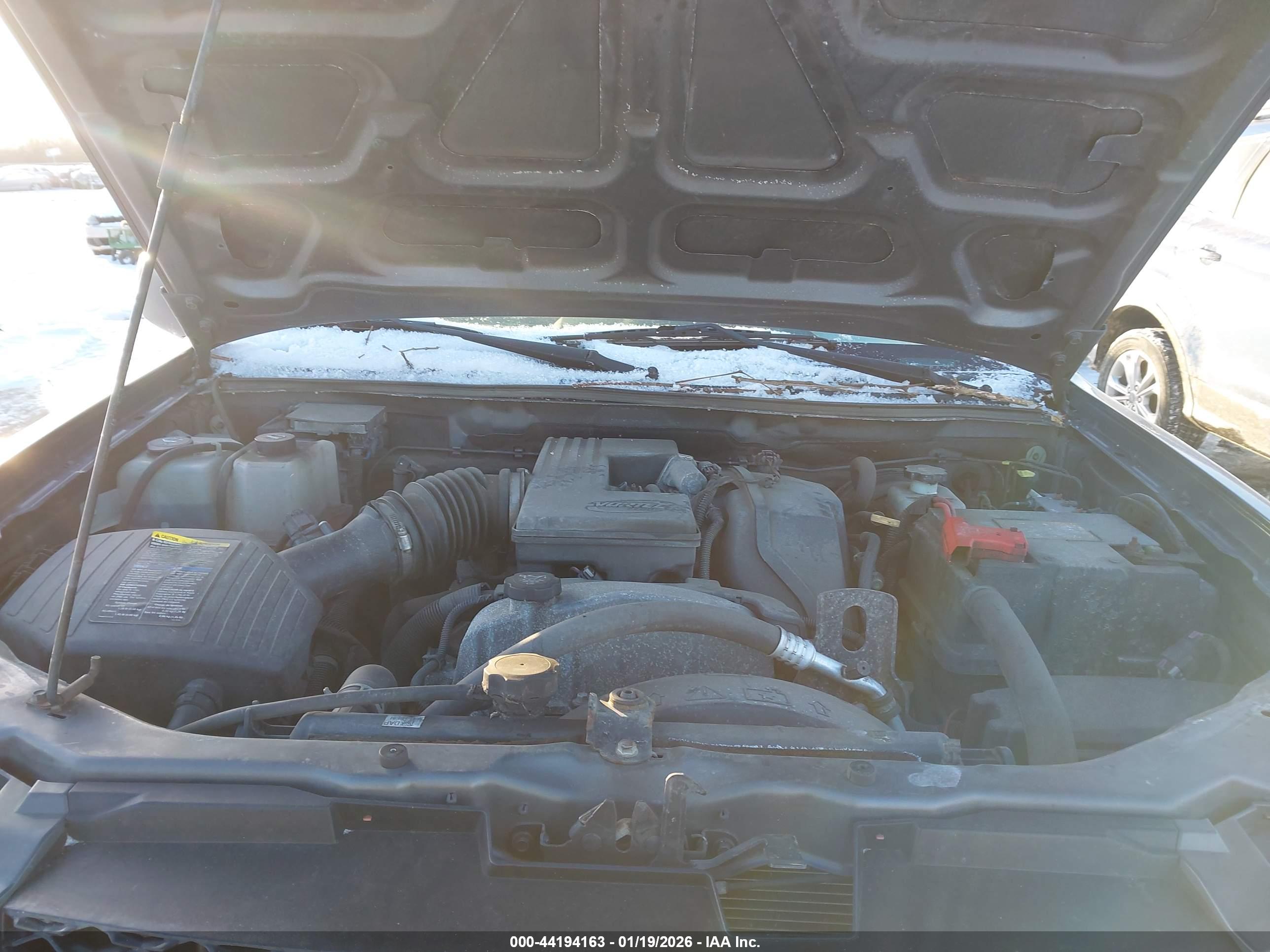 CHEVROLET COLORADO image 10