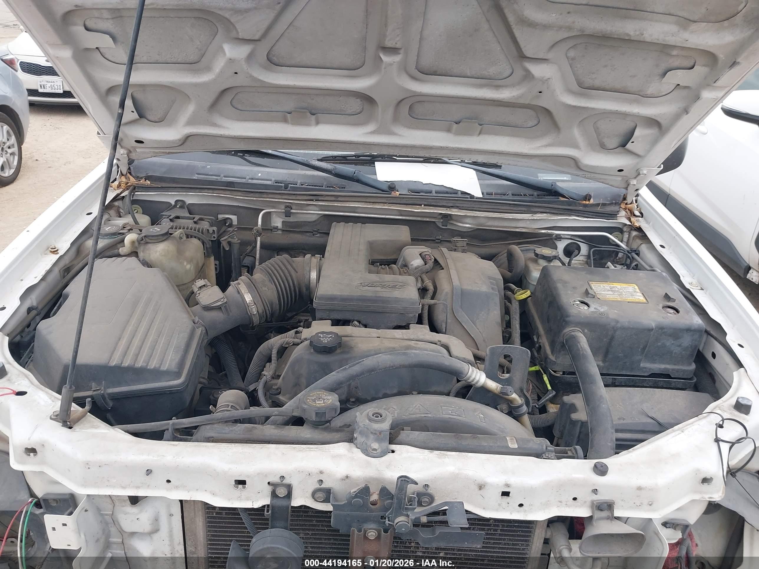 CHEVROLET COLORADO image 10