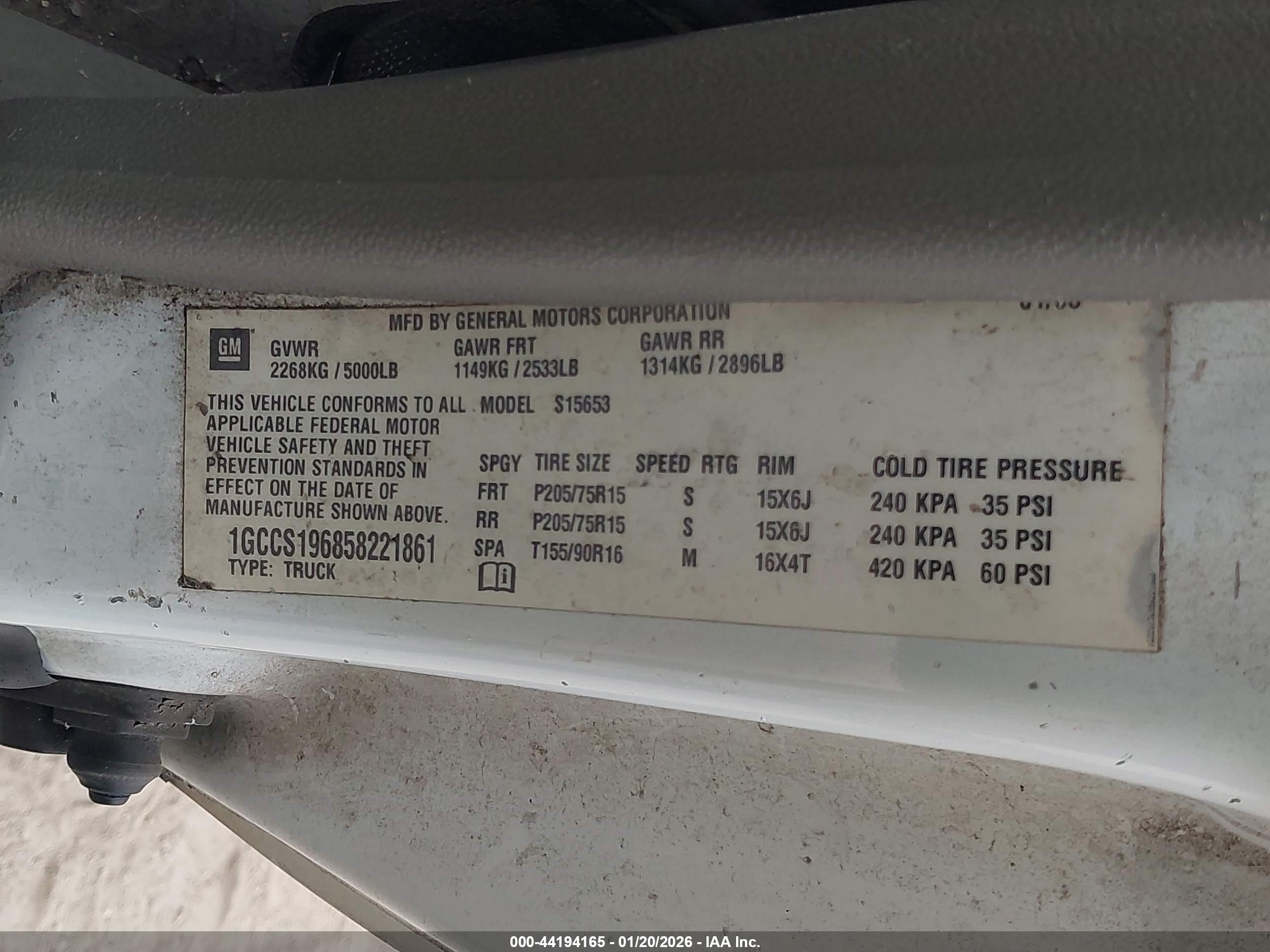 CHEVROLET COLORADO image 9