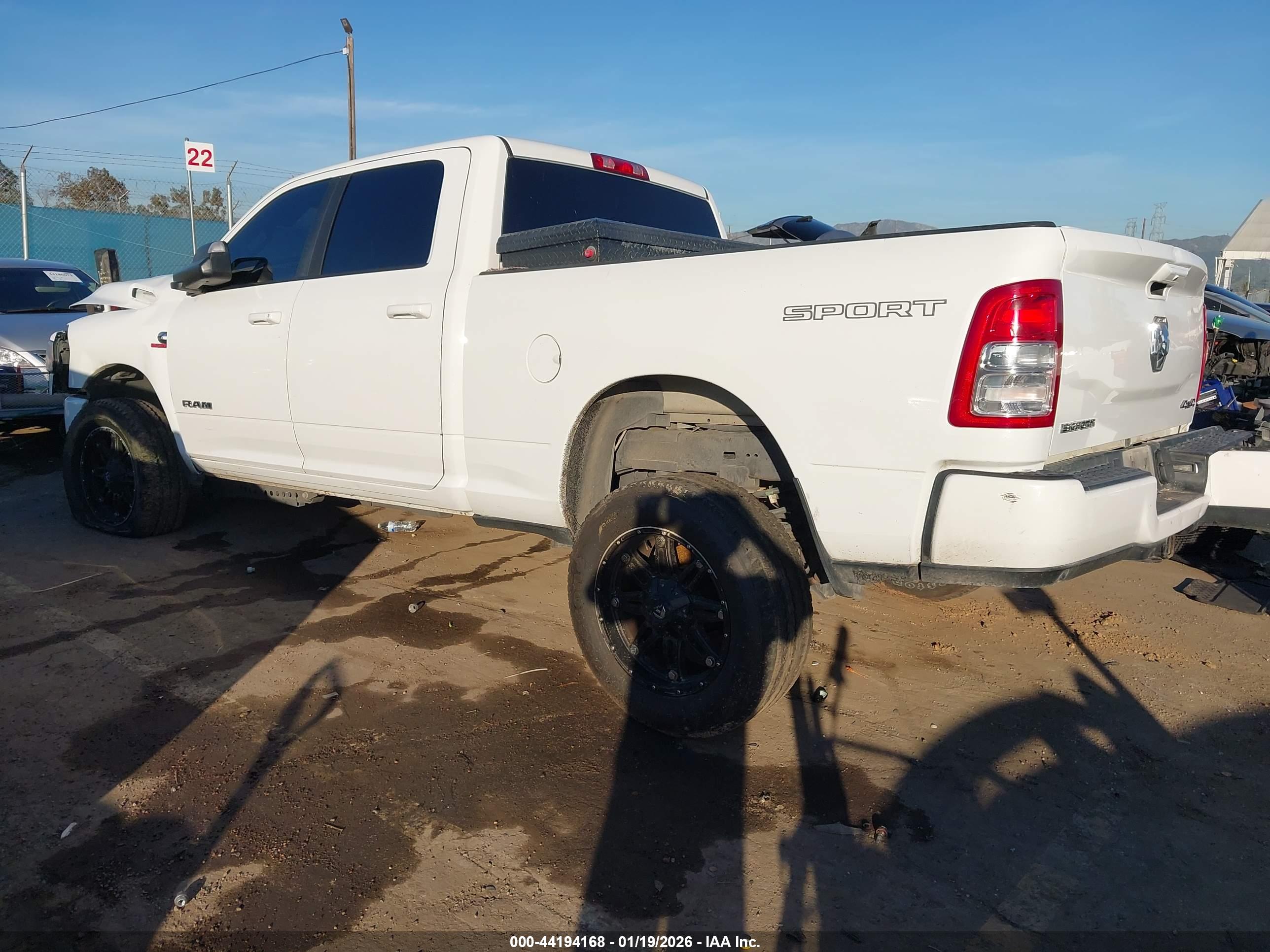 RAM 2500 image 3