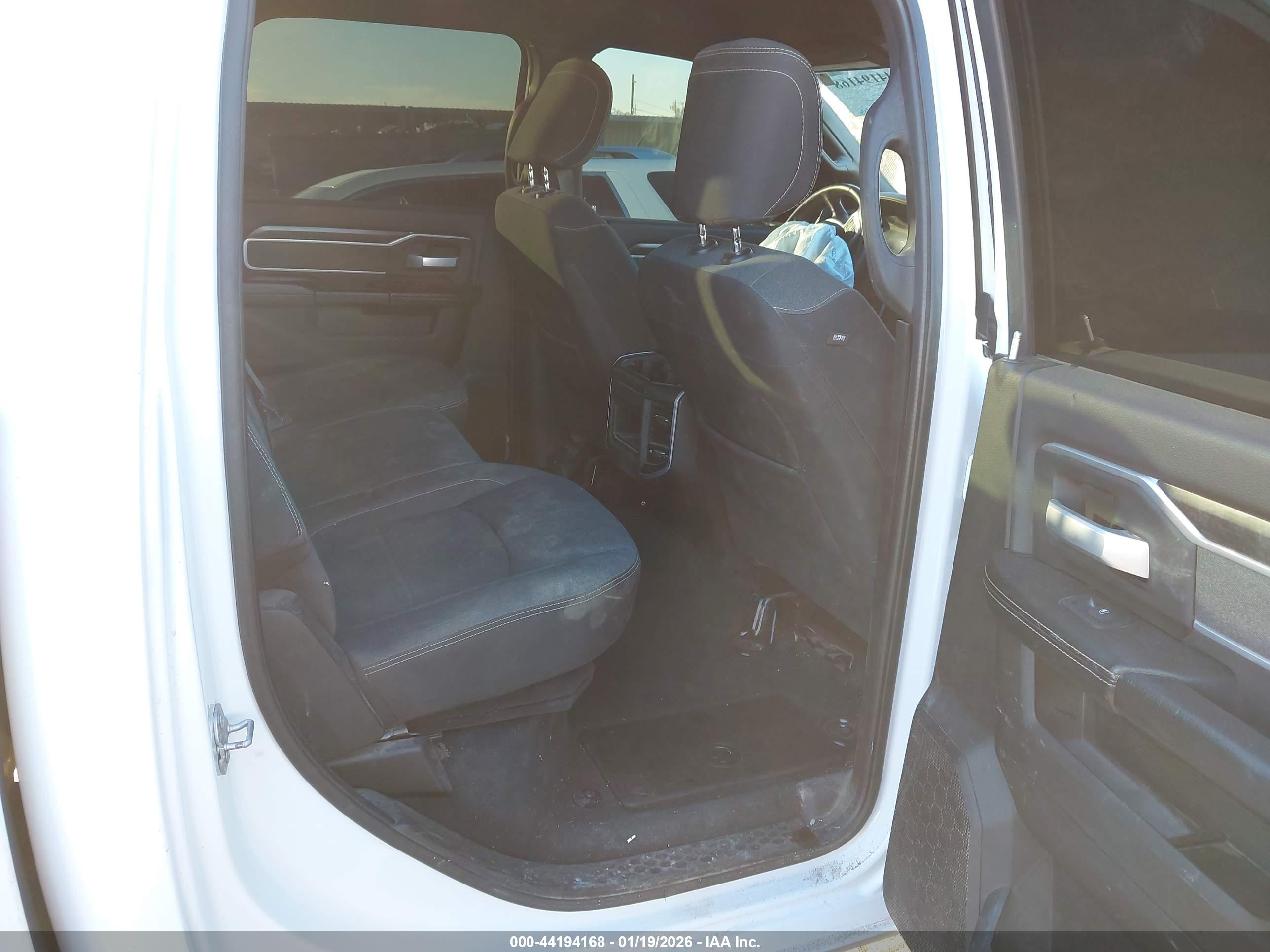 RAM 2500 image 8