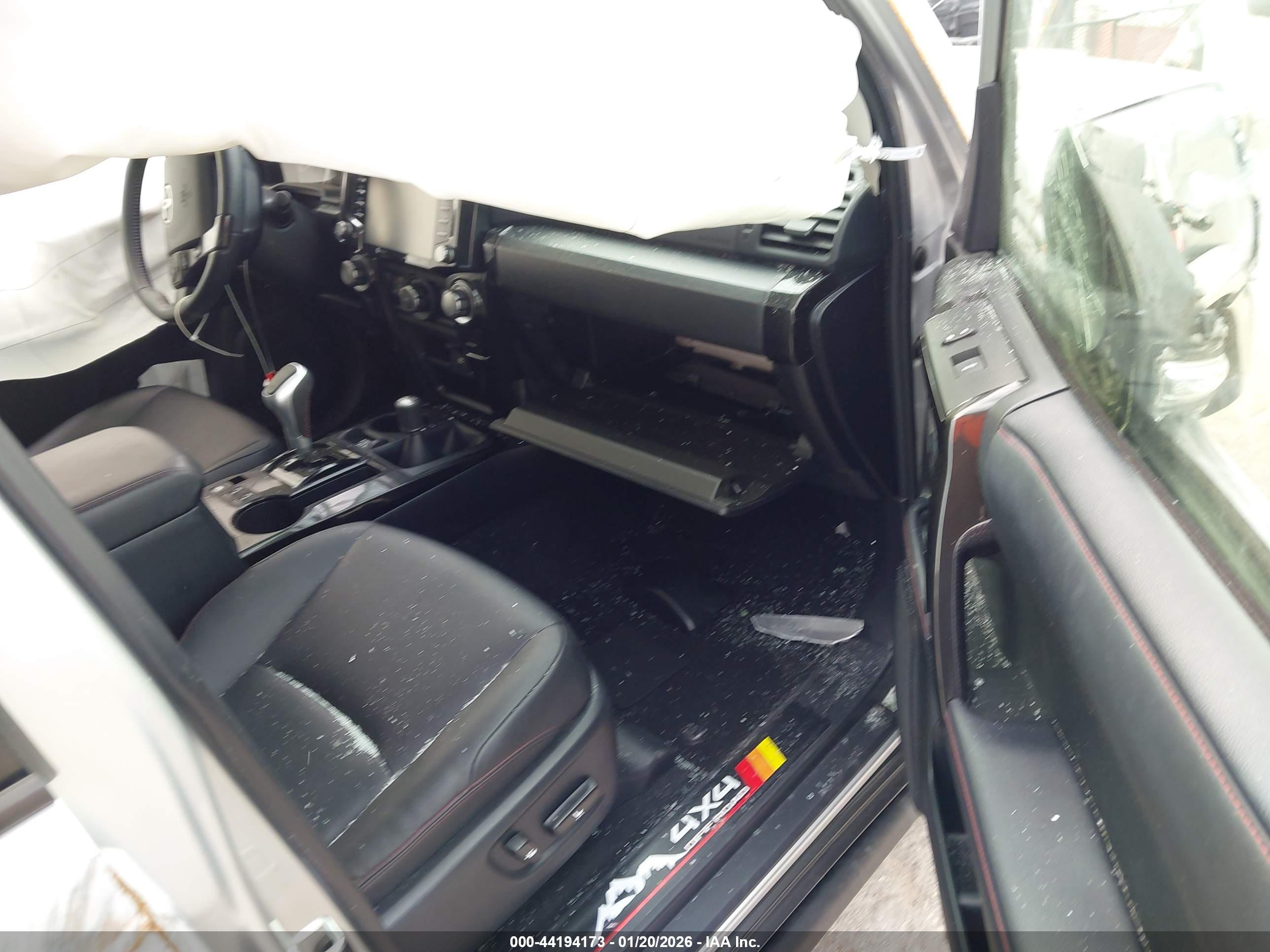TOYOTA 4RUNNER image 5