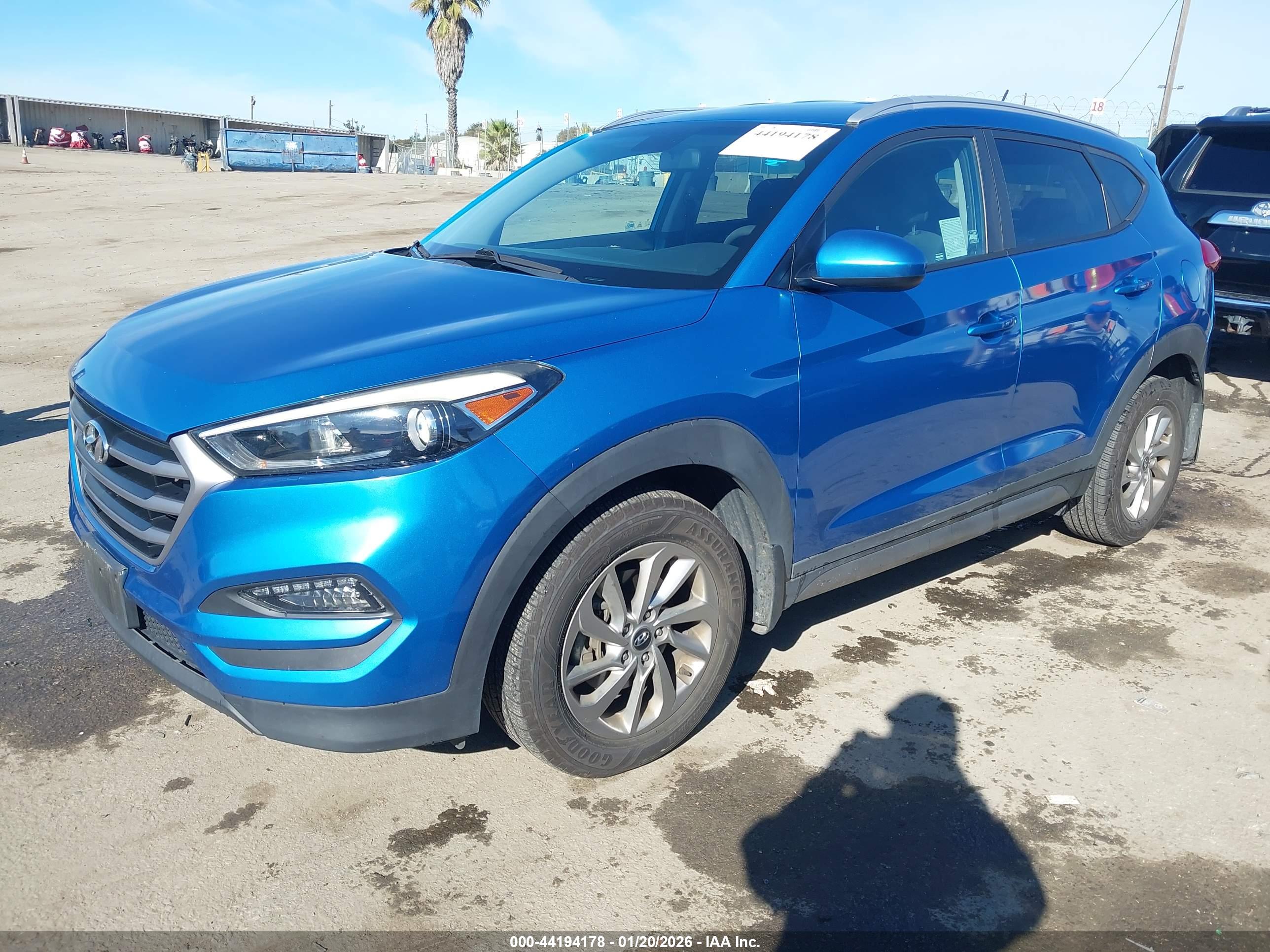 HYUNDAI TUCSON image 2