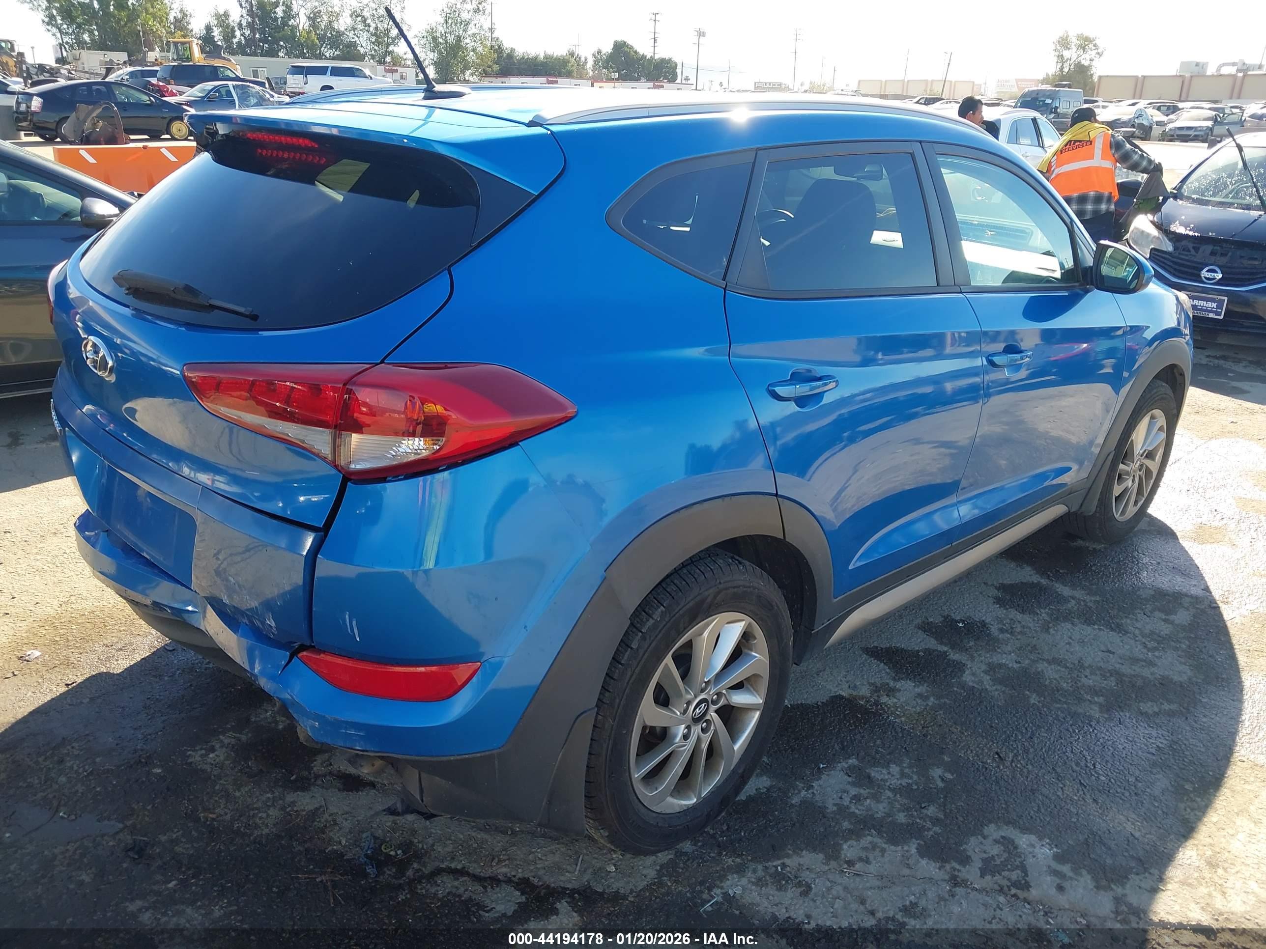 HYUNDAI TUCSON image 4
