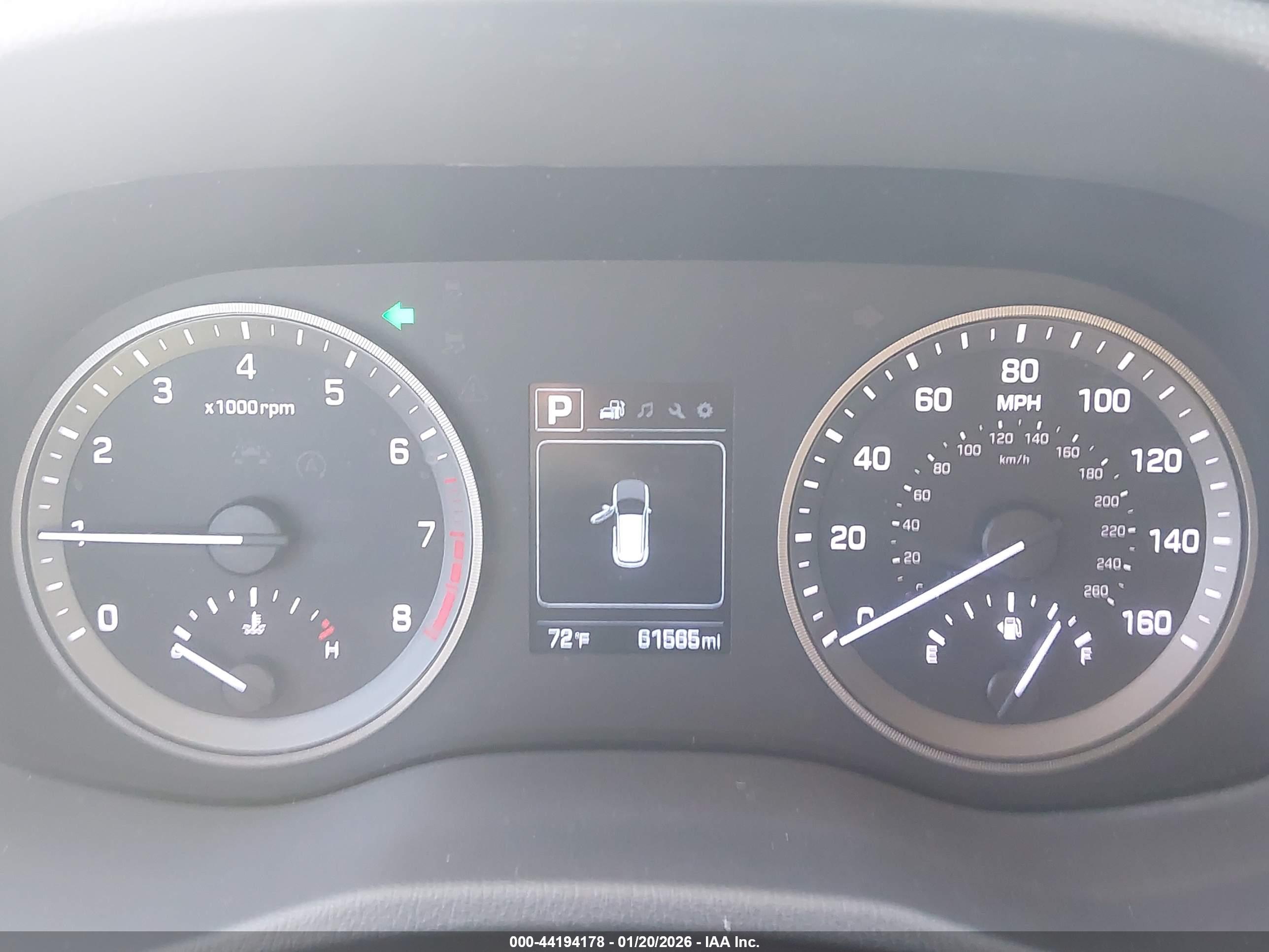 HYUNDAI TUCSON image 7
