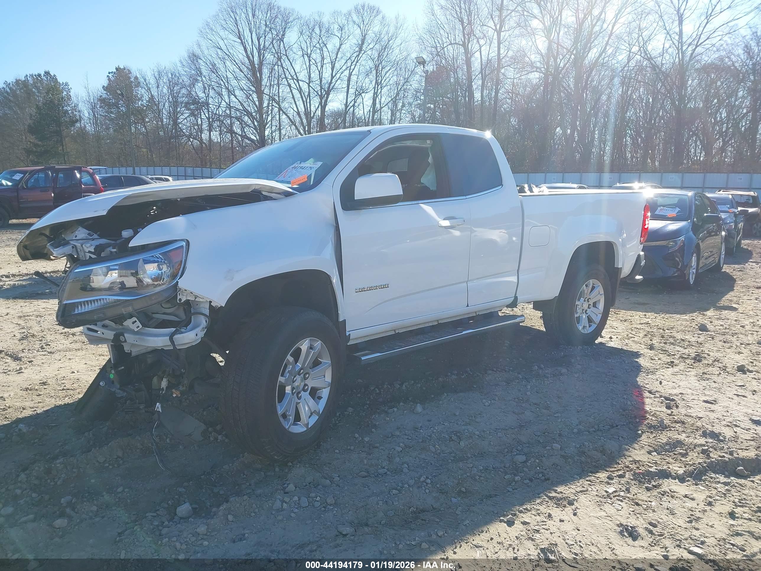 CHEVROLET COLORADO image 2