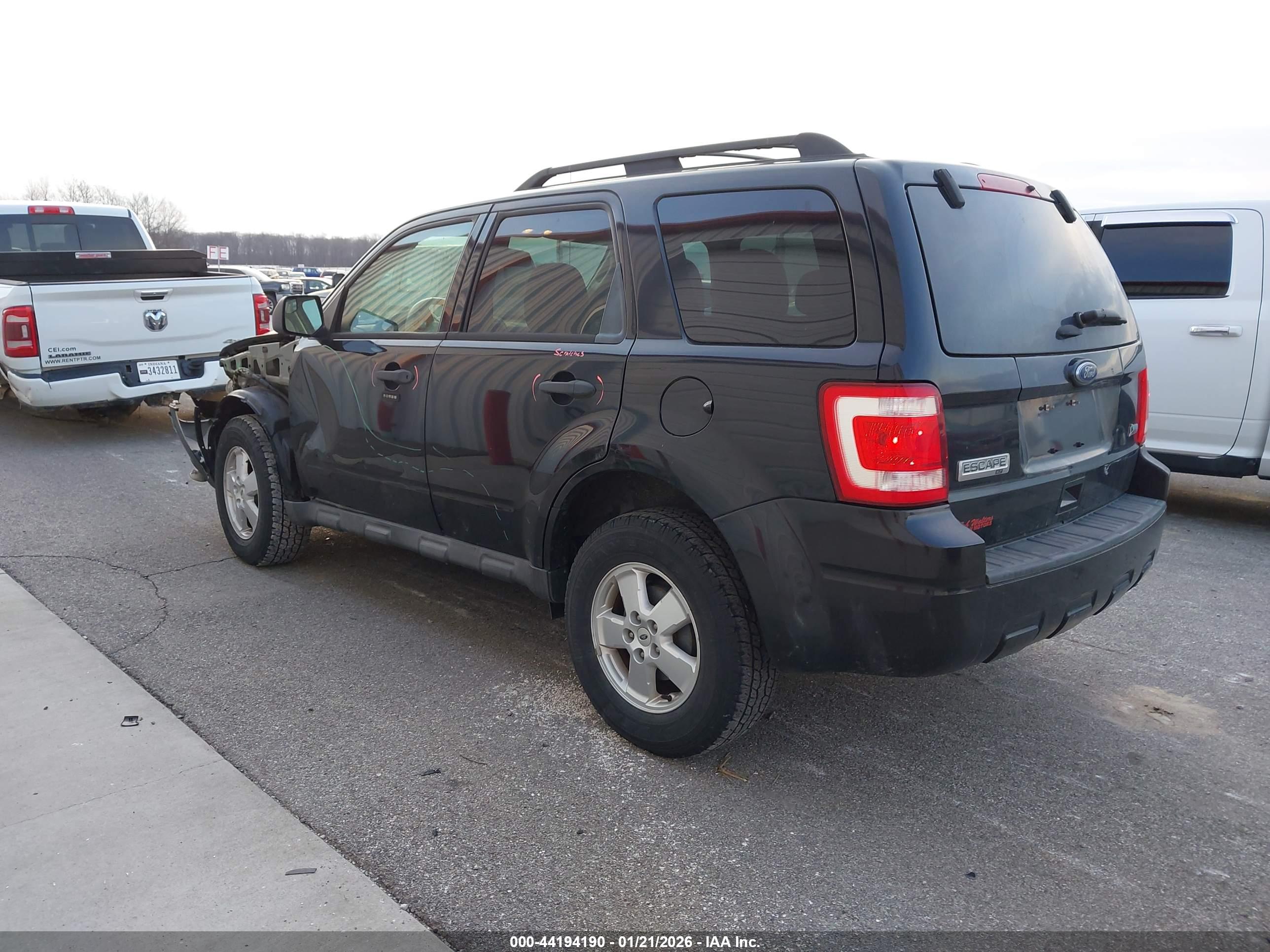 FORD ESCAPE image 3