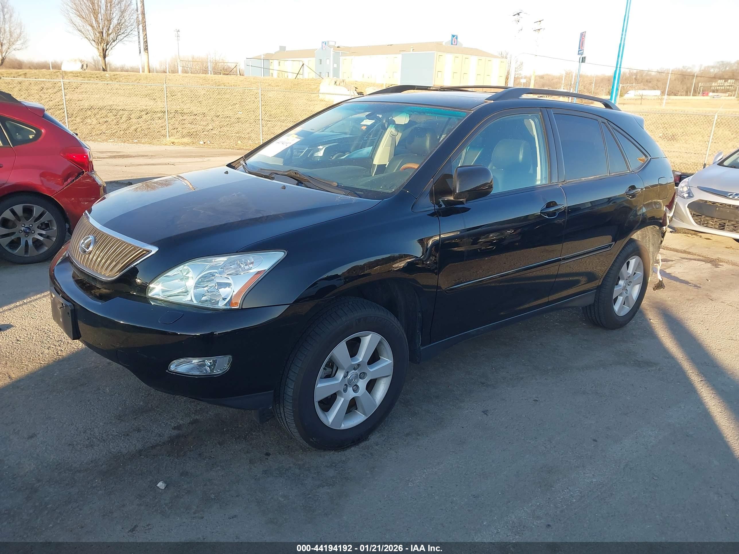 LEXUS RX image 2