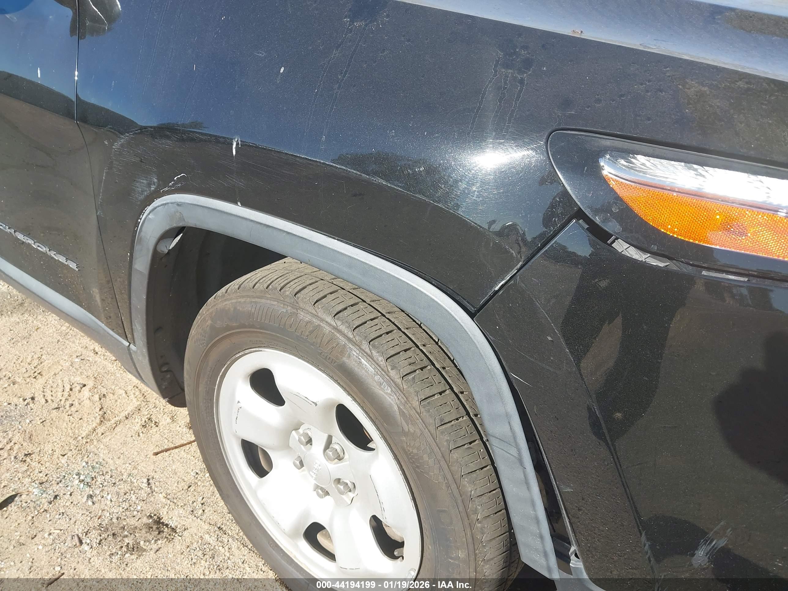 JEEP CHEROKEE image 6