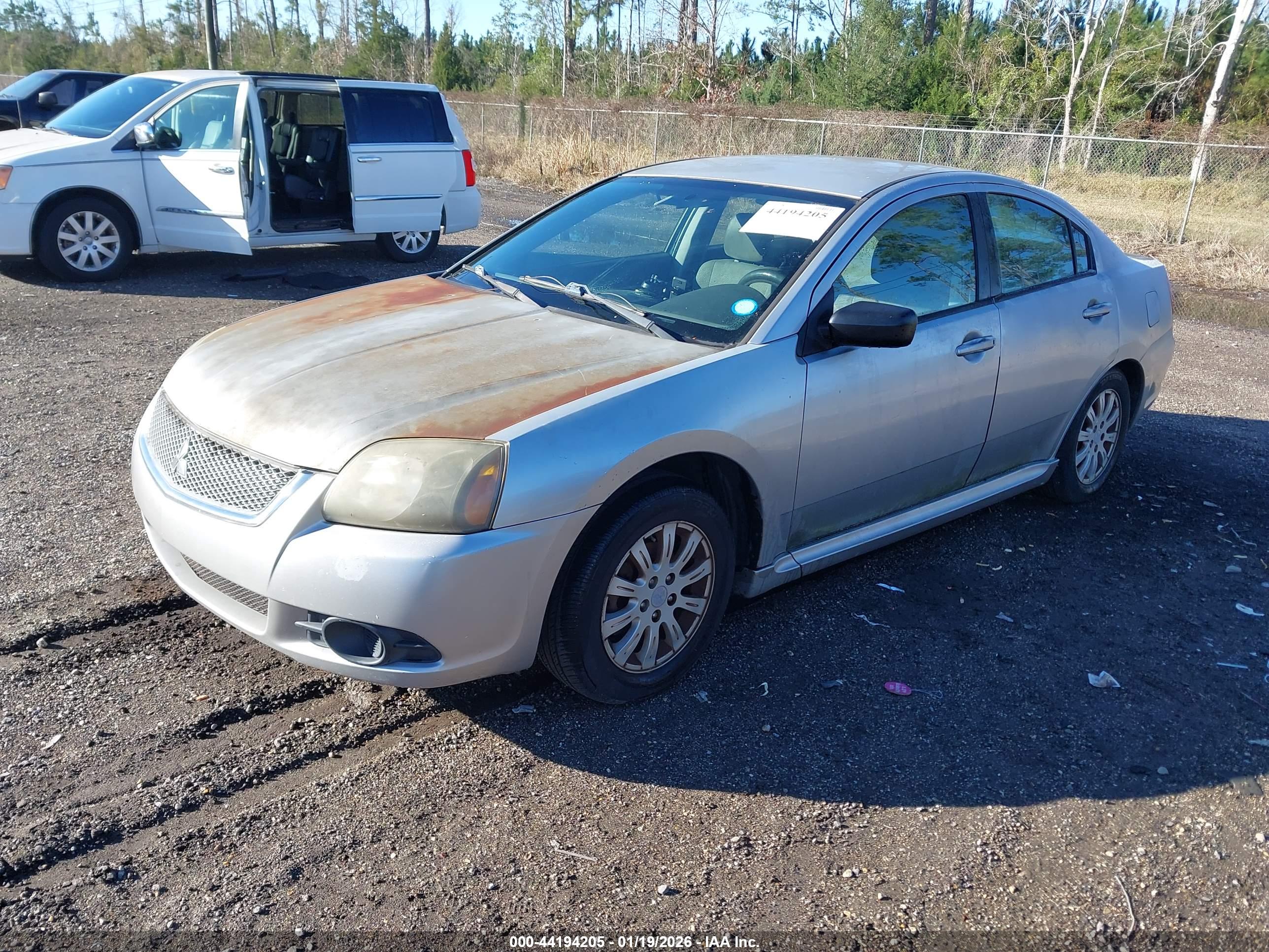 MITSUBISHI GALANT image 2