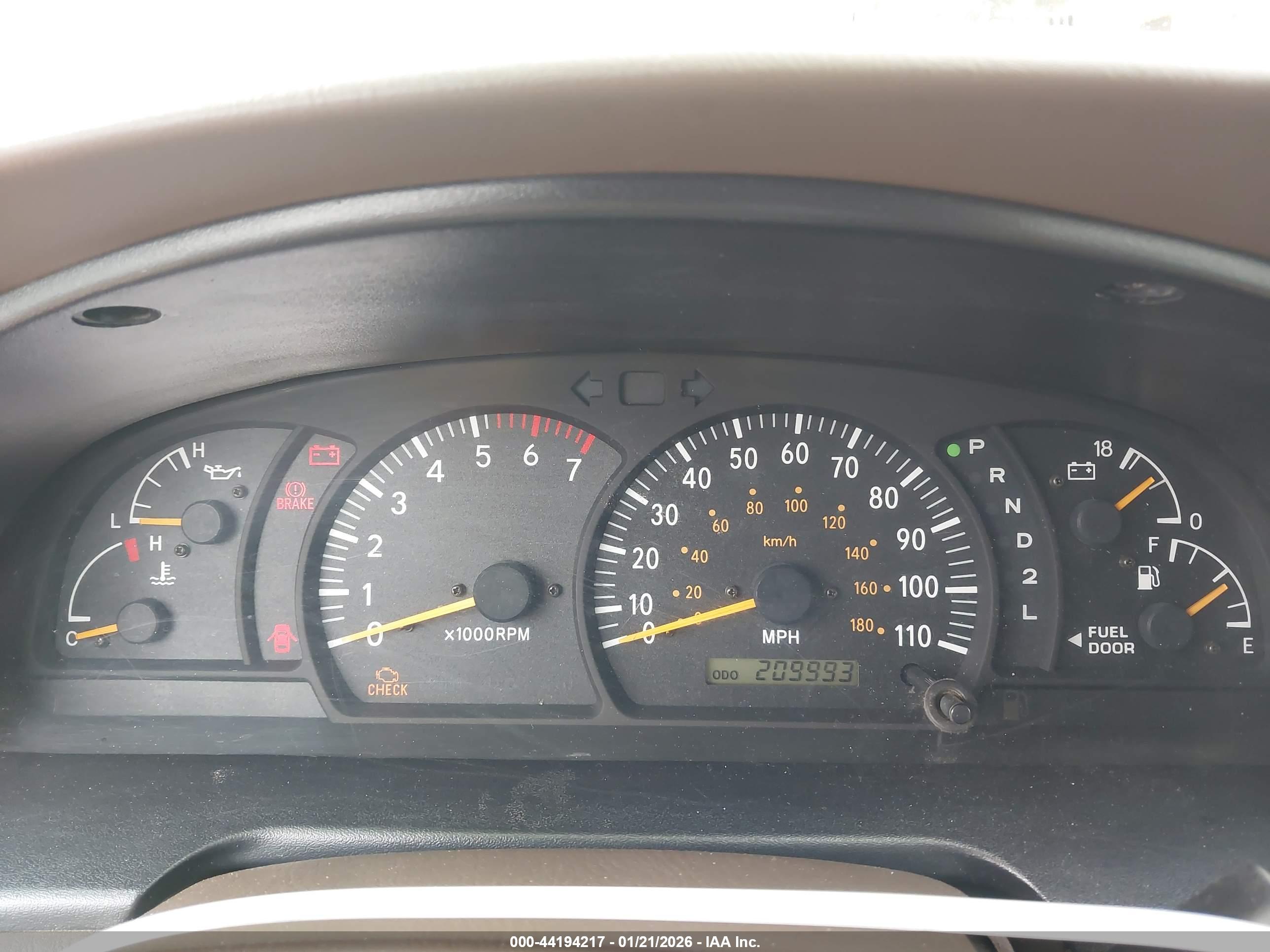 TOYOTA TUNDRA image 7