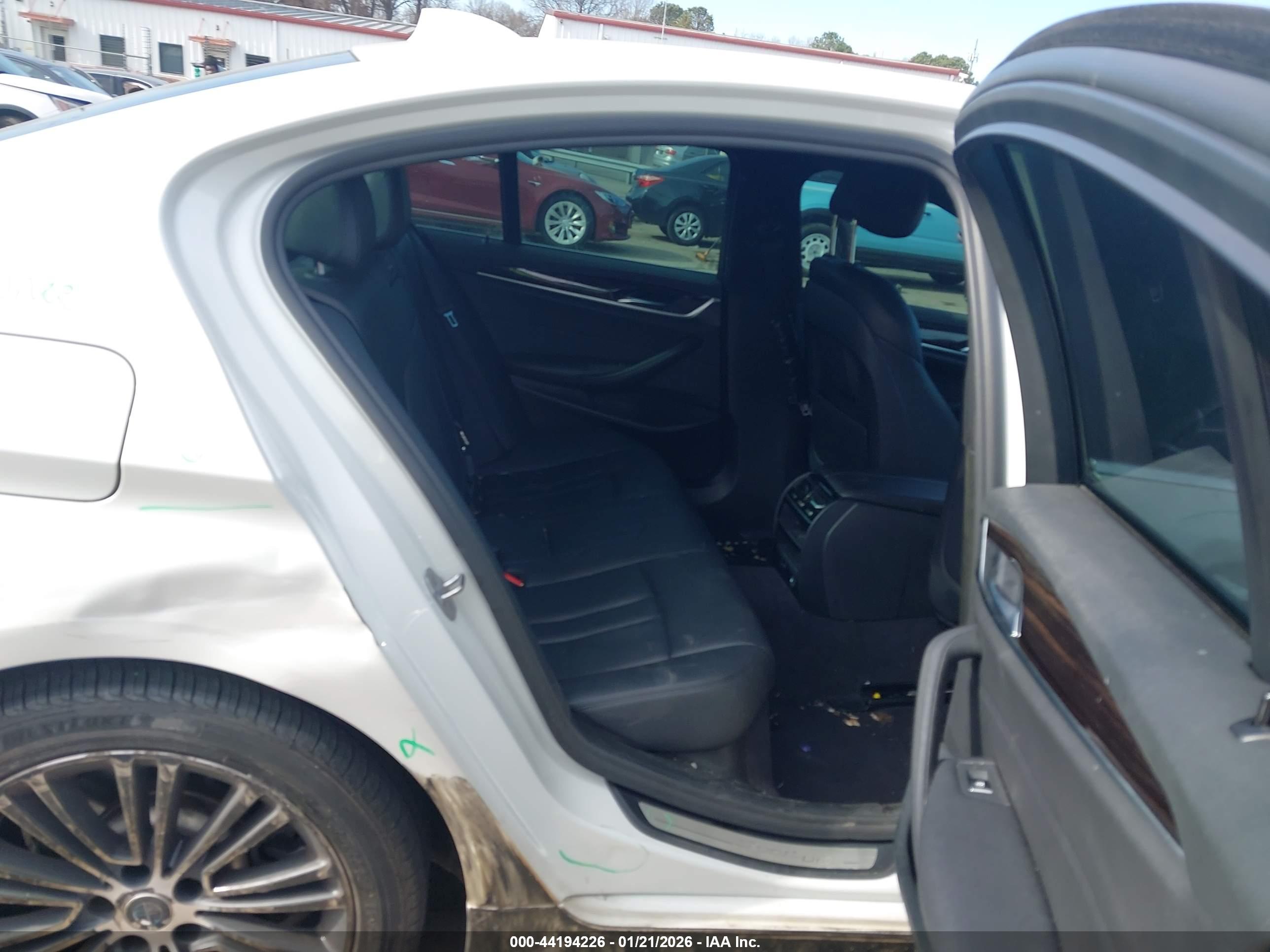 BMW 530I image 8