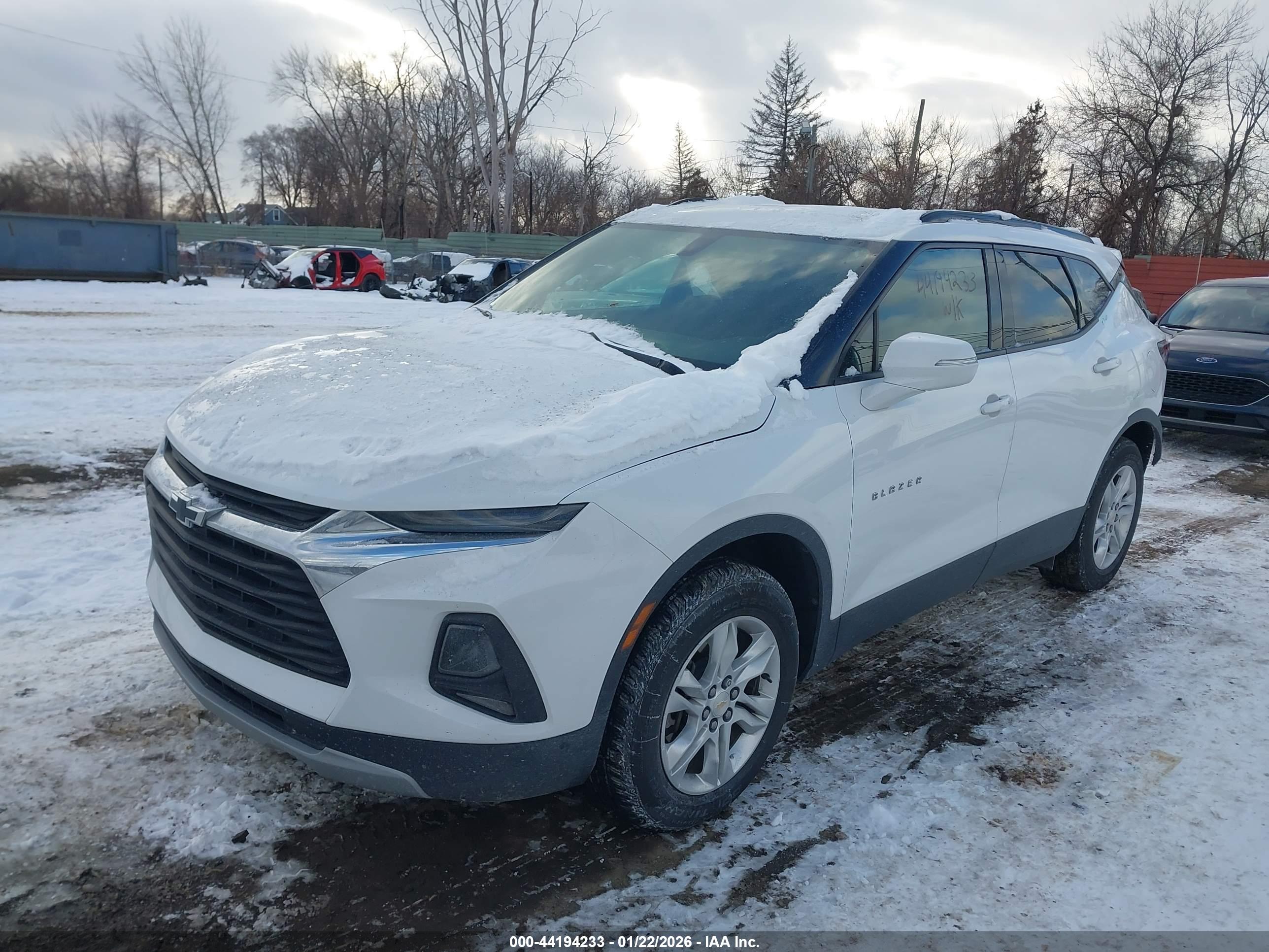CHEVROLET BLAZER image 2