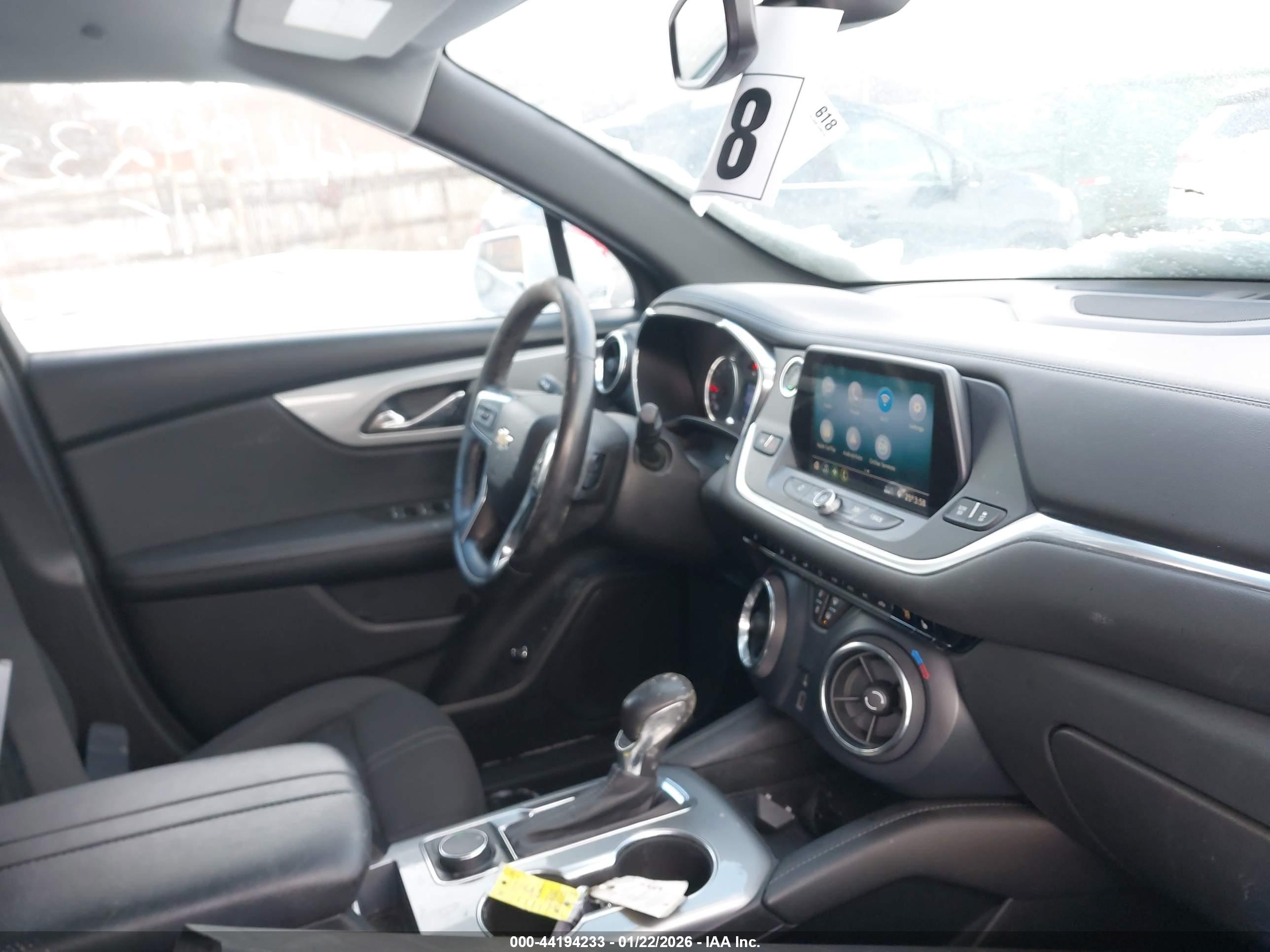 CHEVROLET BLAZER image 5