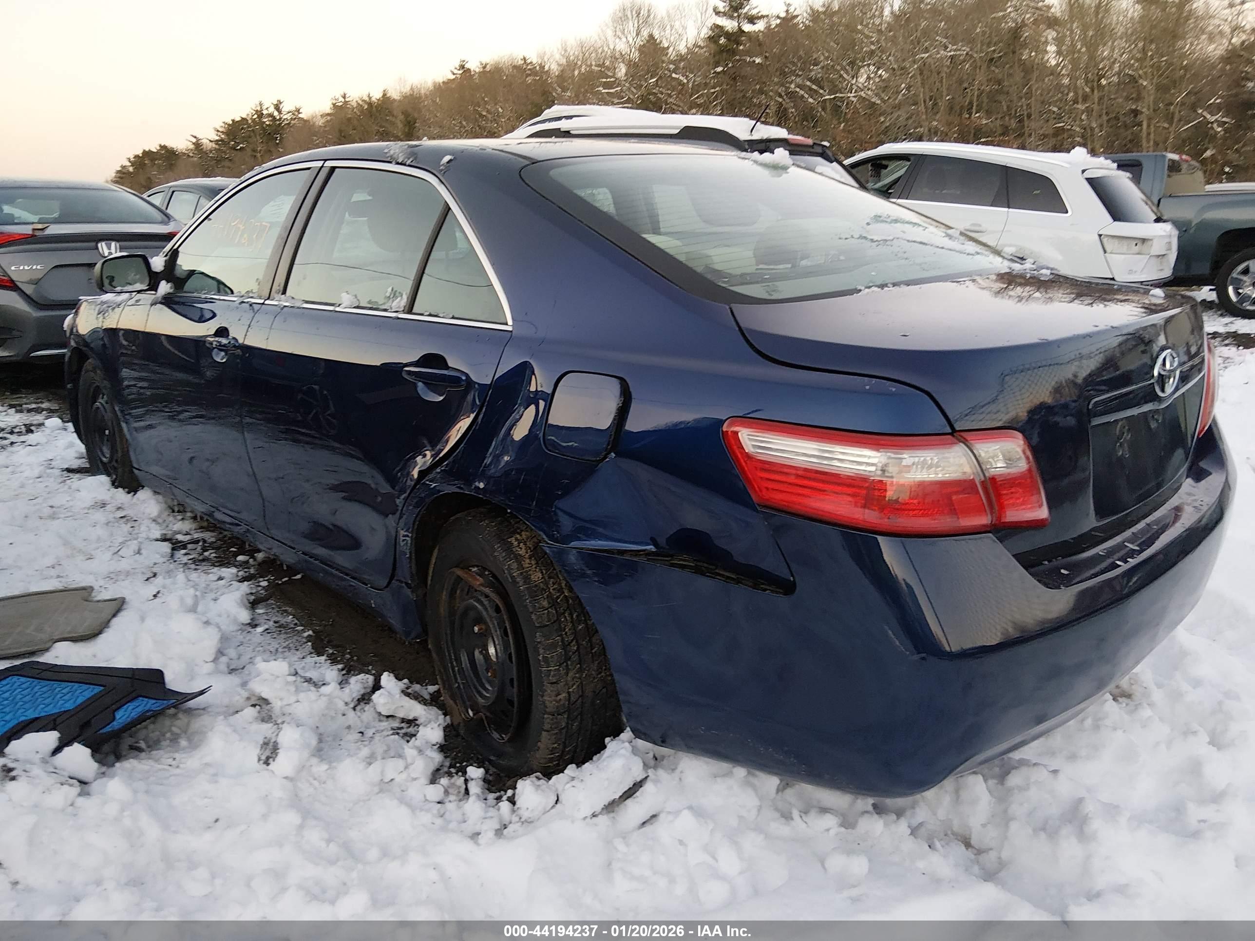 TOYOTA CAMRY image 3