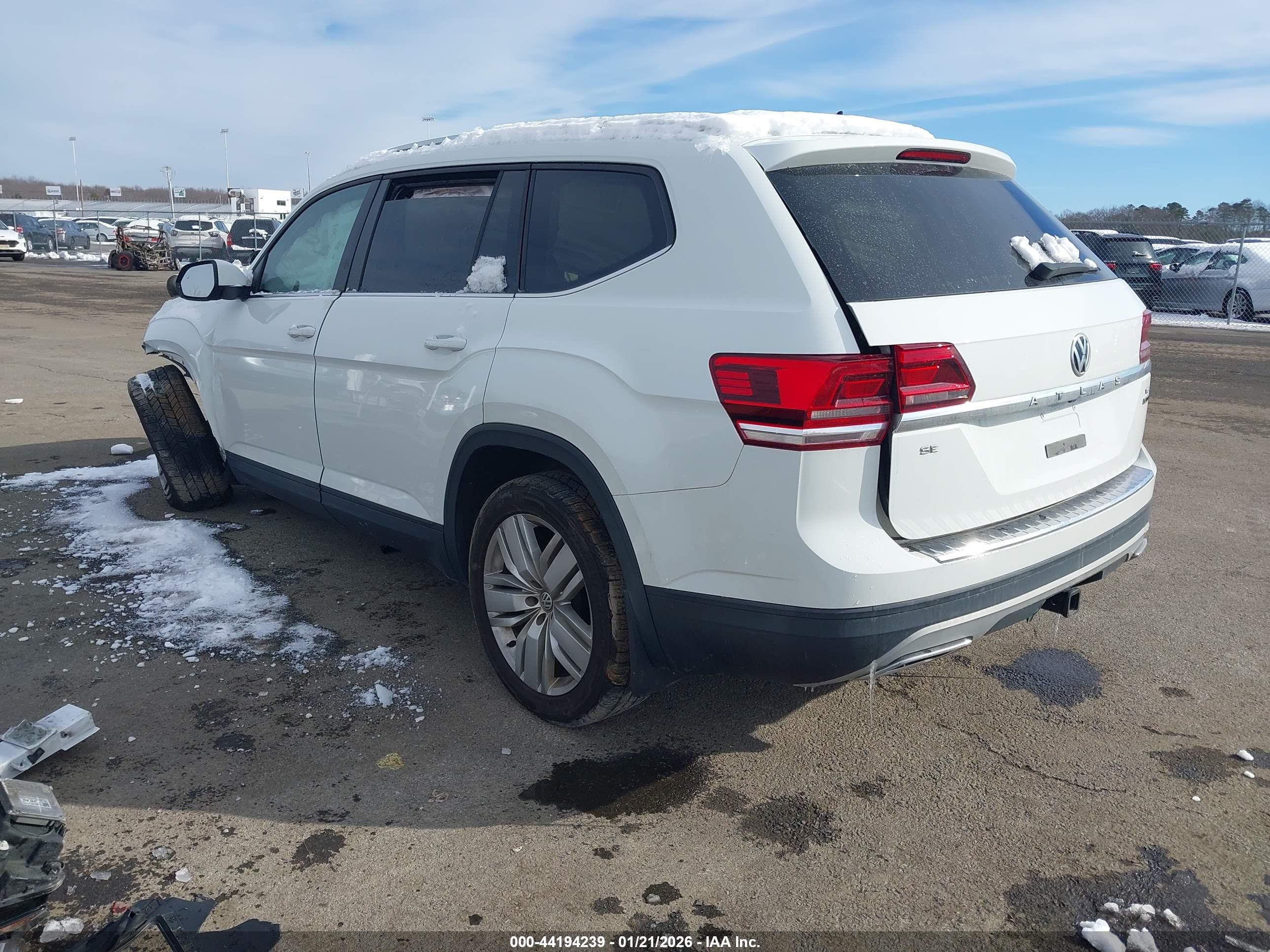 VOLKSWAGEN ATLAS image 3