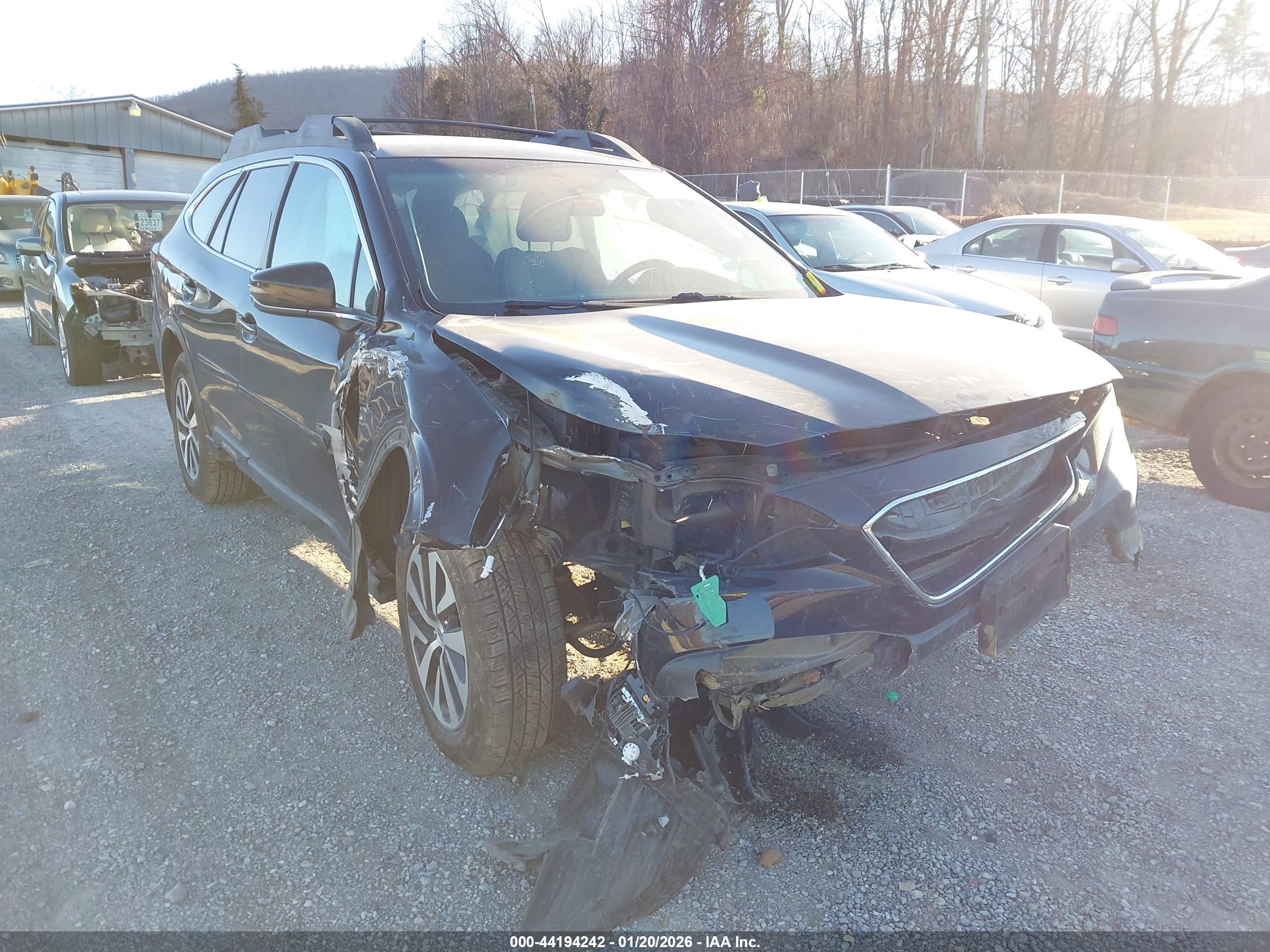 SUBARU OUTBACK image 6
