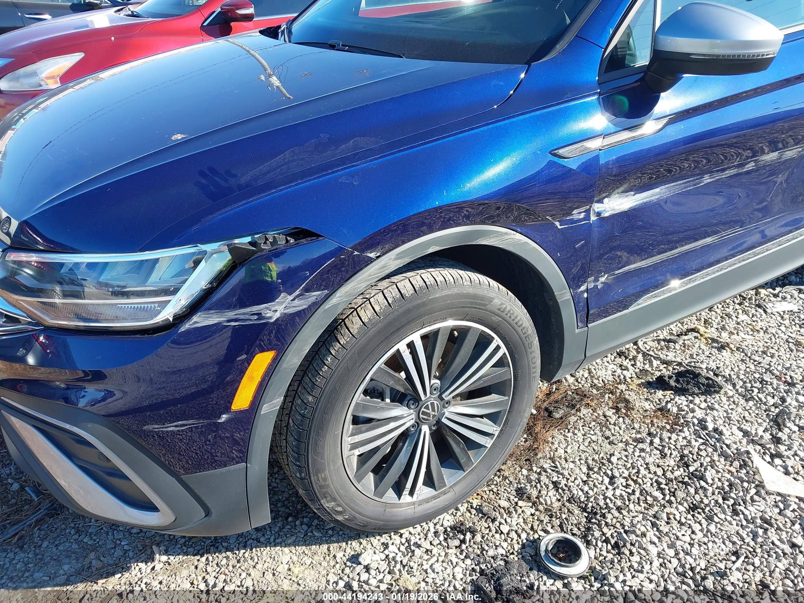 VOLKSWAGEN TIGUAN image 6