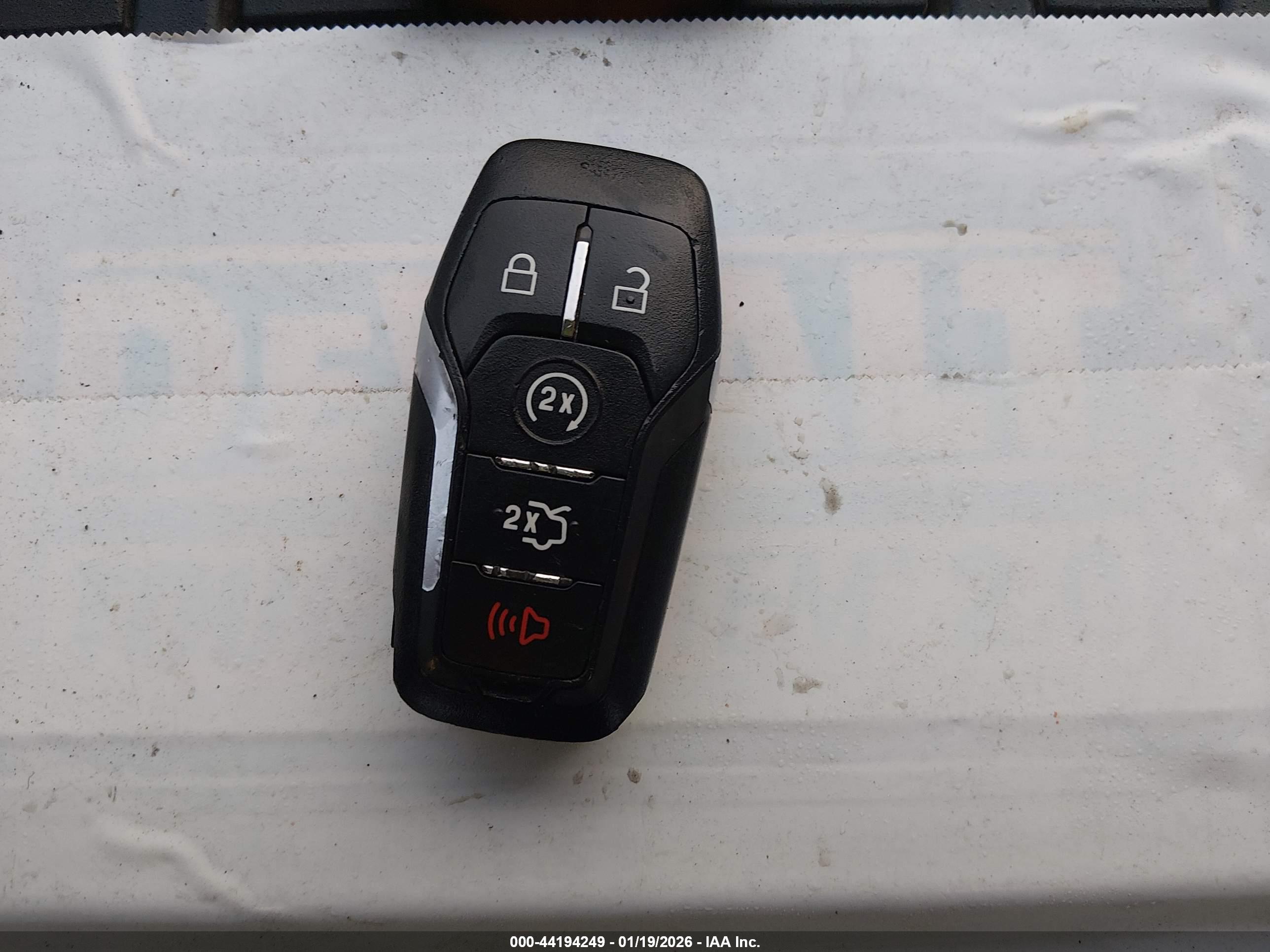 FORD EXPLORER image 11
