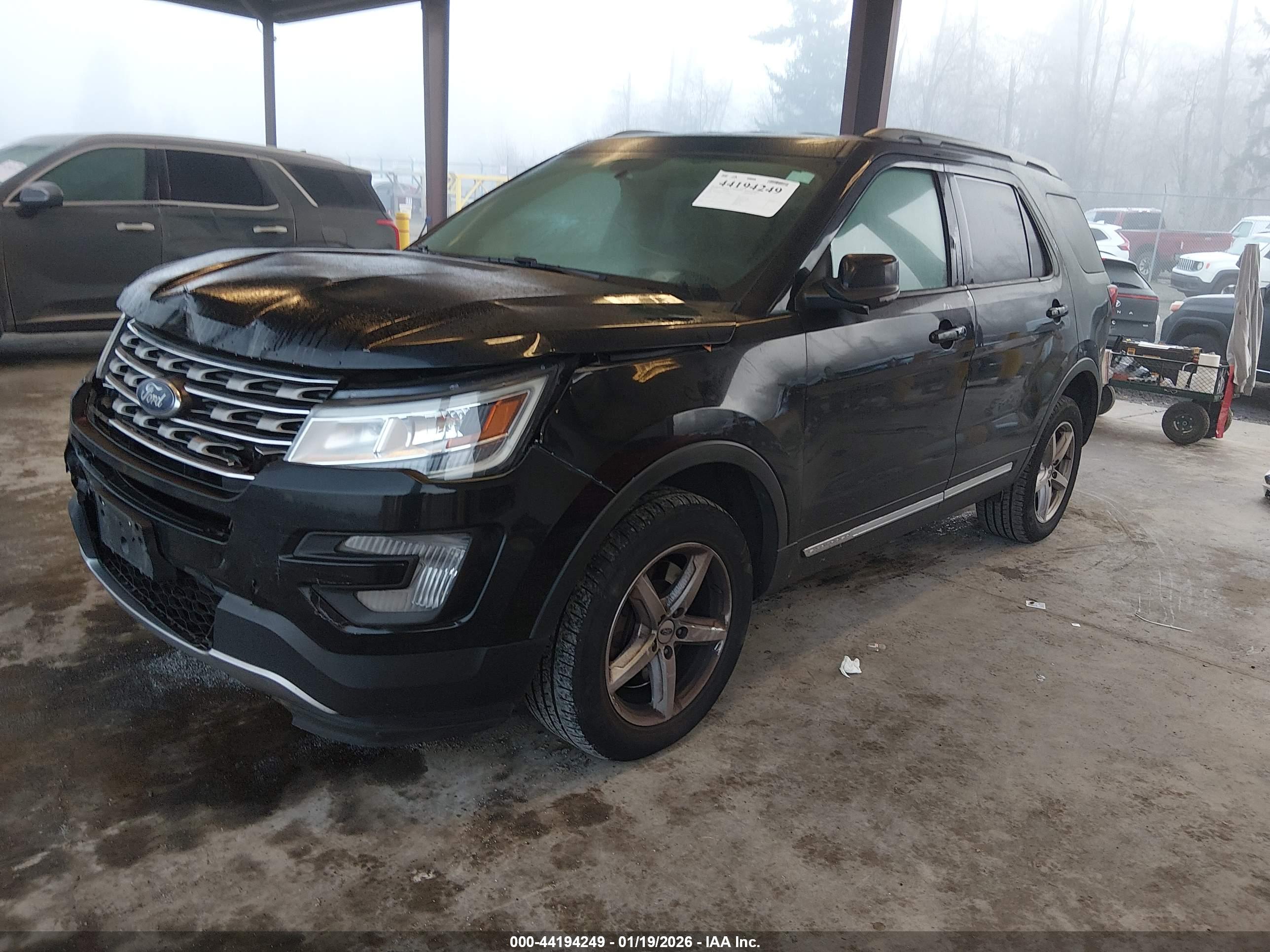 FORD EXPLORER image 2