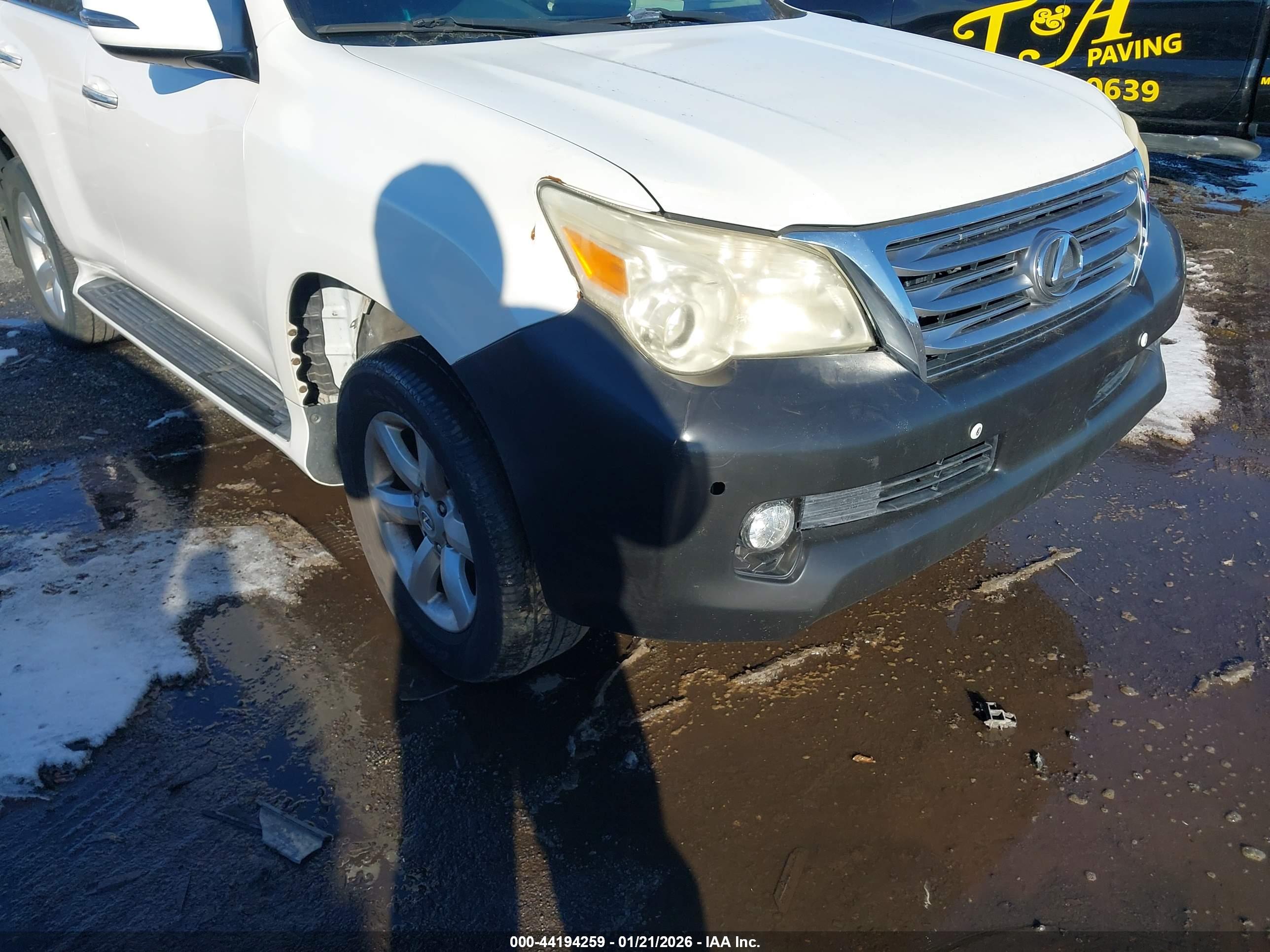 LEXUS GX image 6